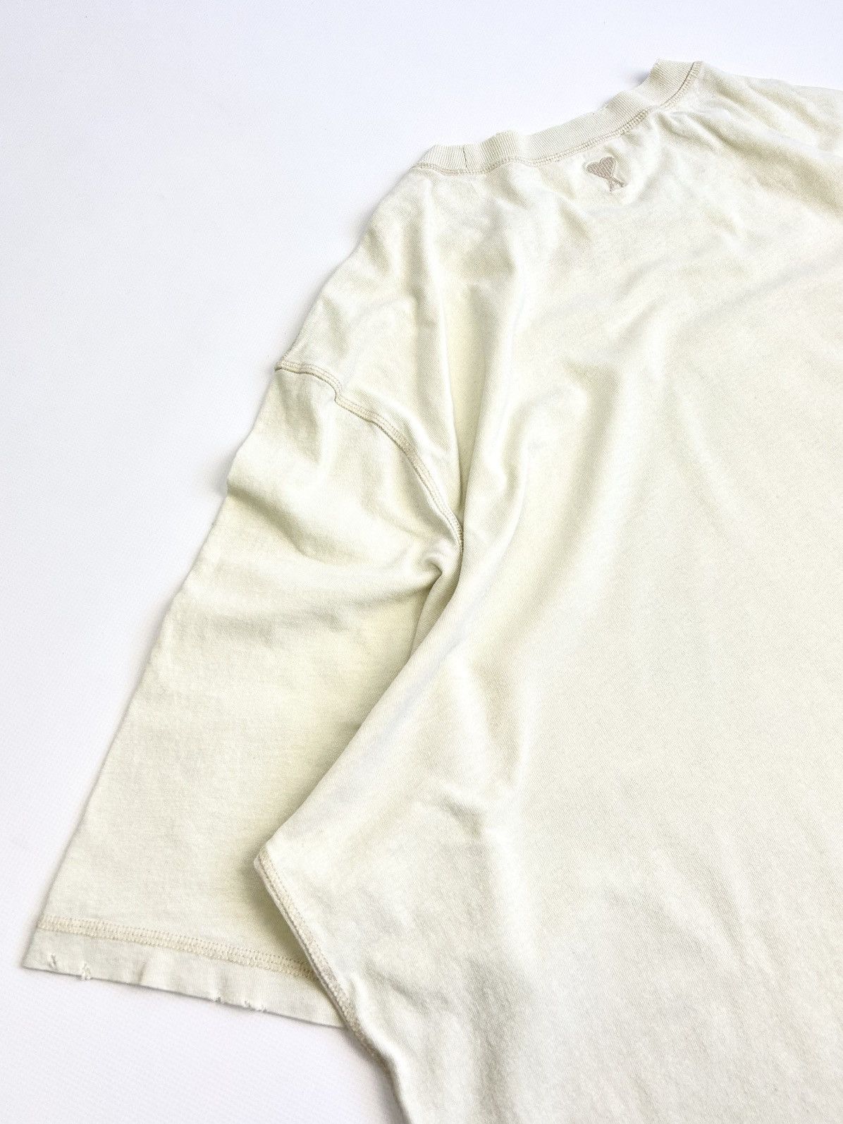 AMI AMI Paris Distressed Heart Logo Beige Basic Tee Vintage Size US XL / EU 56 / 4 - 7 Thumbnail