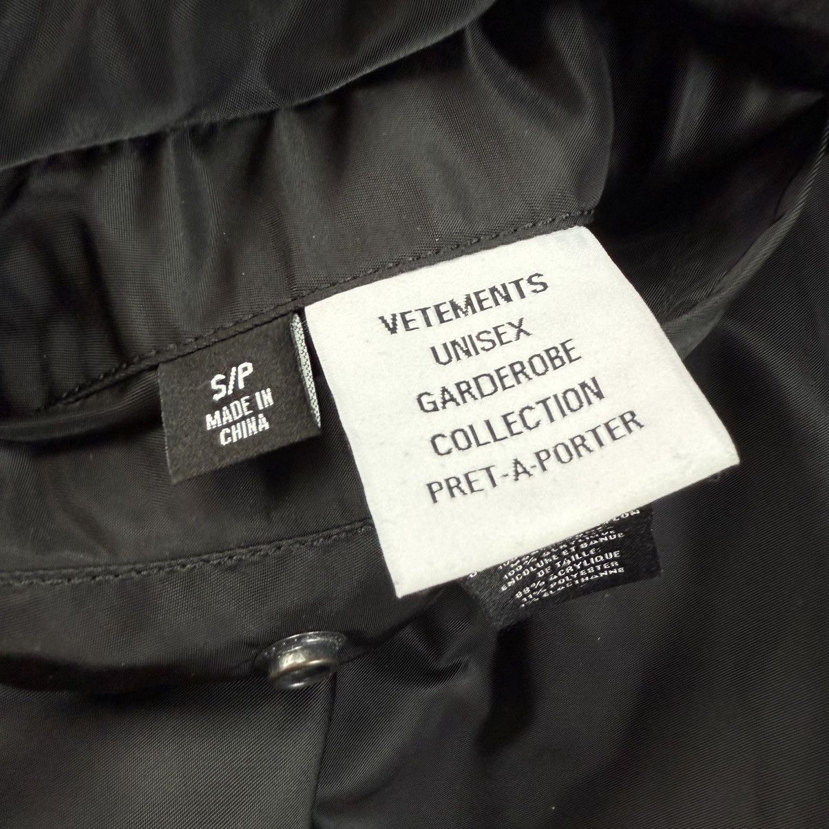 Alpha Industries × Vetements VETEMENTS x Alpha Industries Reversible Bomber Jacket Size US S / EU 44-46 / 1 - 9 Thumbnail