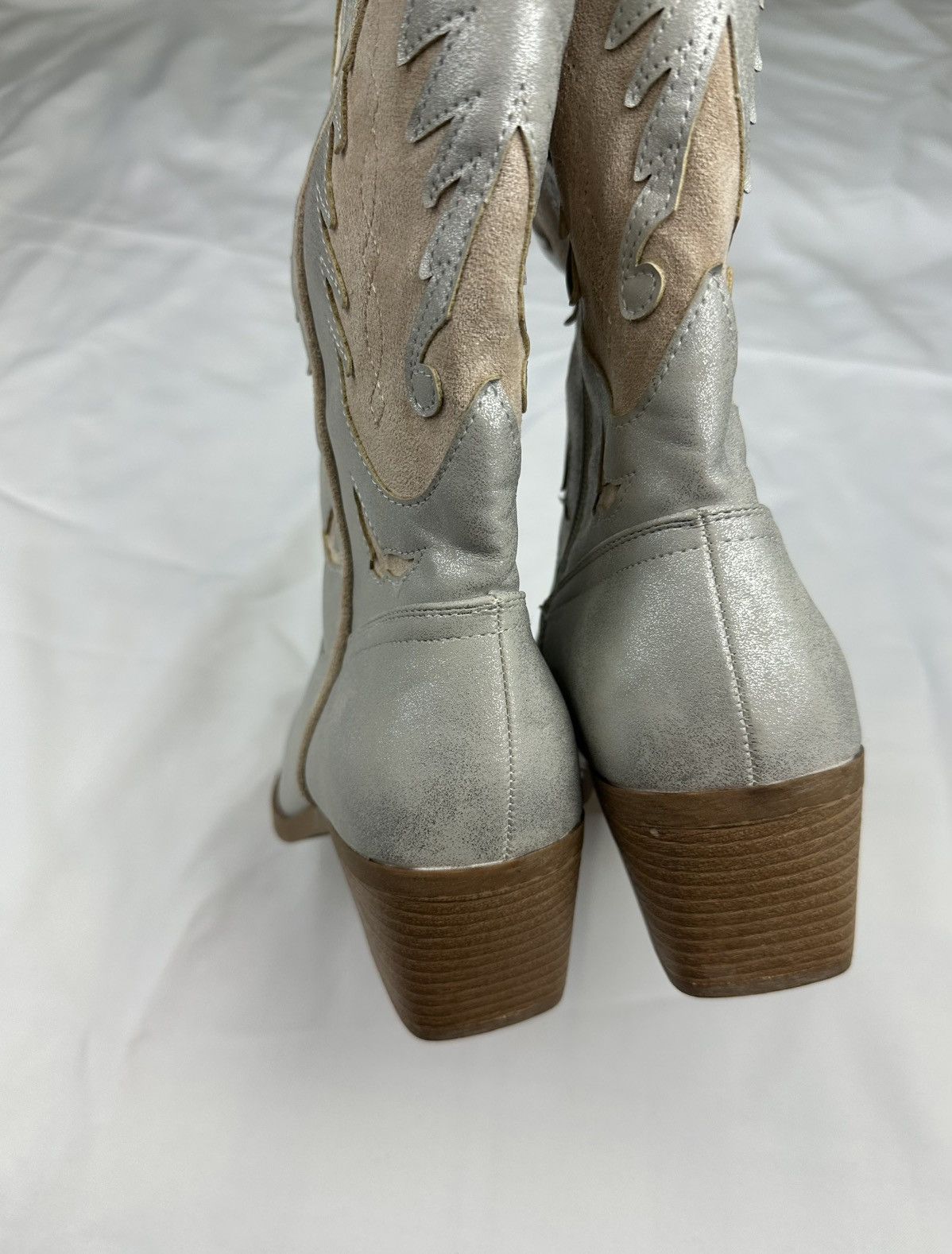 Other Women’s Cowboy biker Western ankle boots Silver 8.5US/40 Eur Size US 8.5 / IT 38.5 - 8 Thumbnail