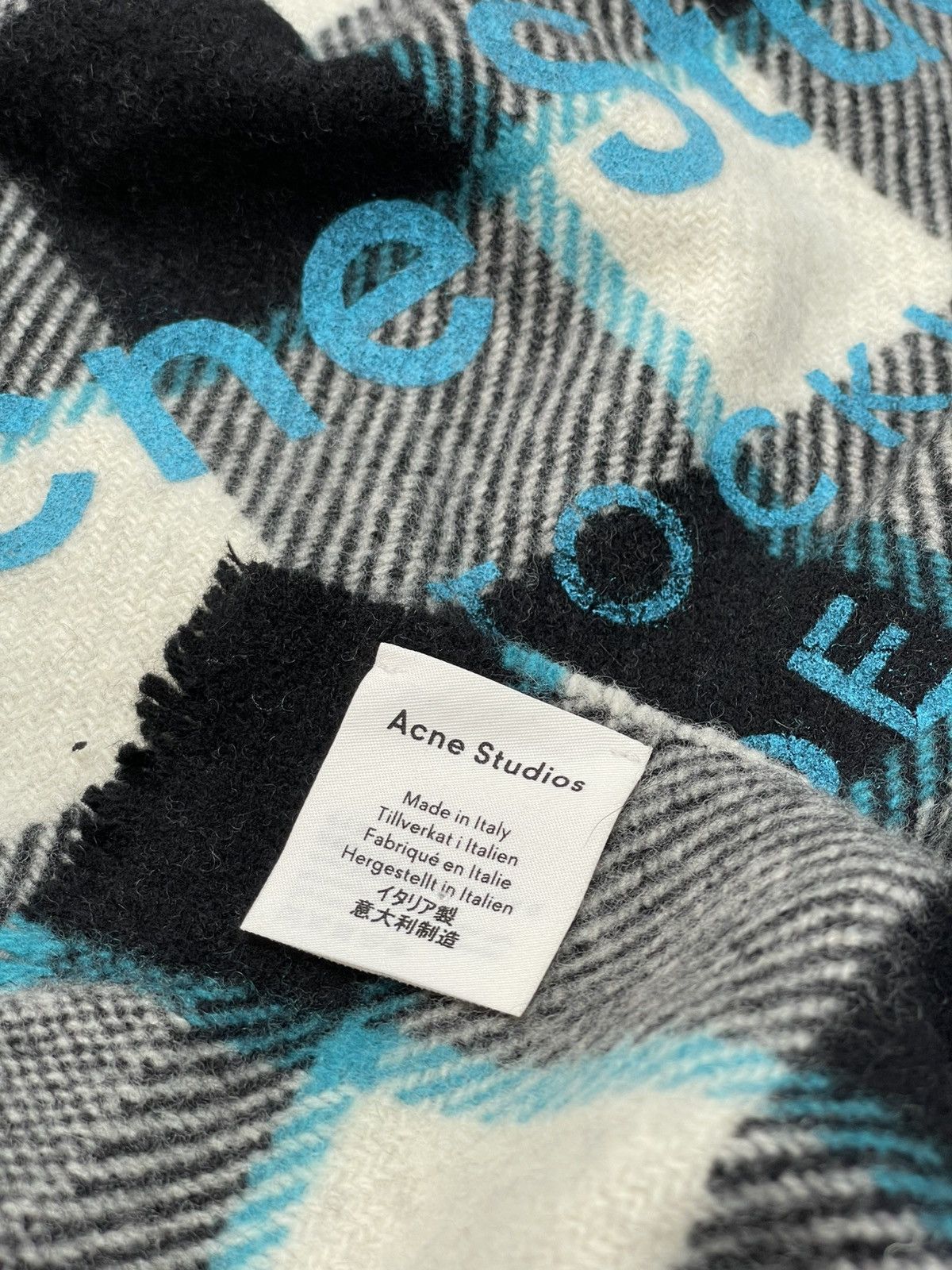 Acne Studios Logo Print Checked Wool Scarf Size ONE SIZE - 3 Thumbnail