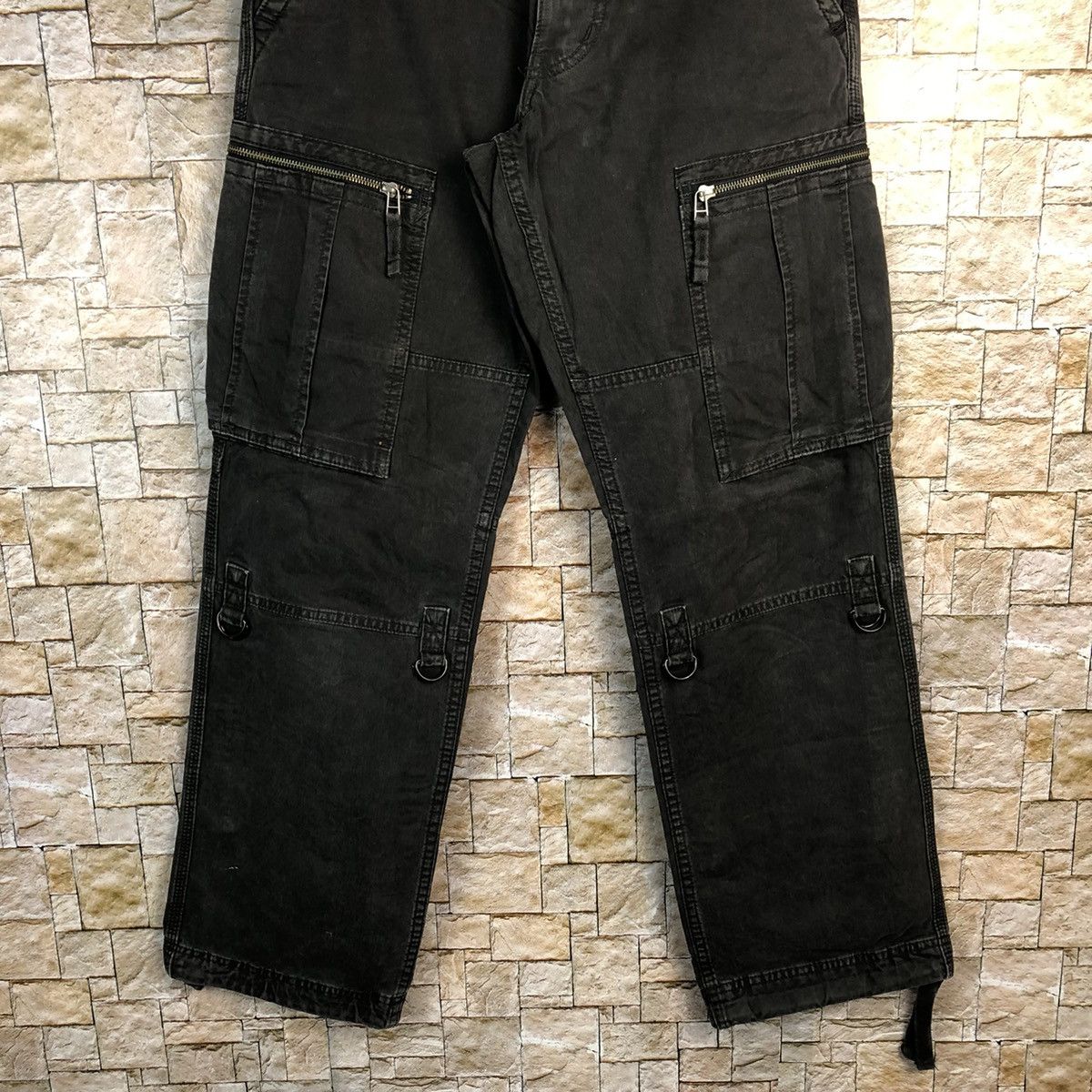 Japanese Brand Uniqlo Black japan utility Cargo Multipocket Pants #A618 Size US 29 - 3 Thumbnail