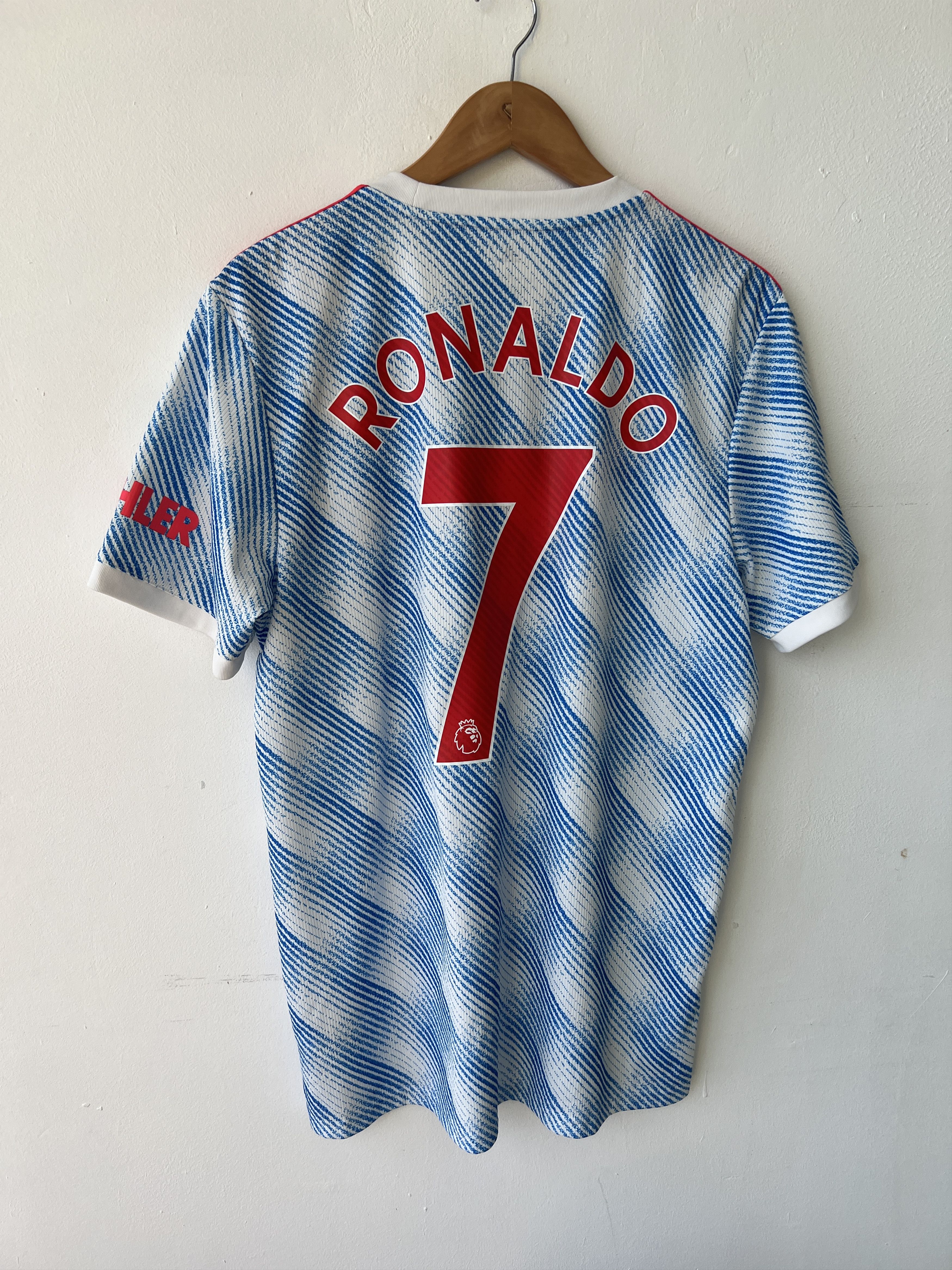 Adidas (L) Manchester United 2021-22 Away Kit Ronaldo #7 Size US L / EU 52-54 / 3 - 6 Thumbnail