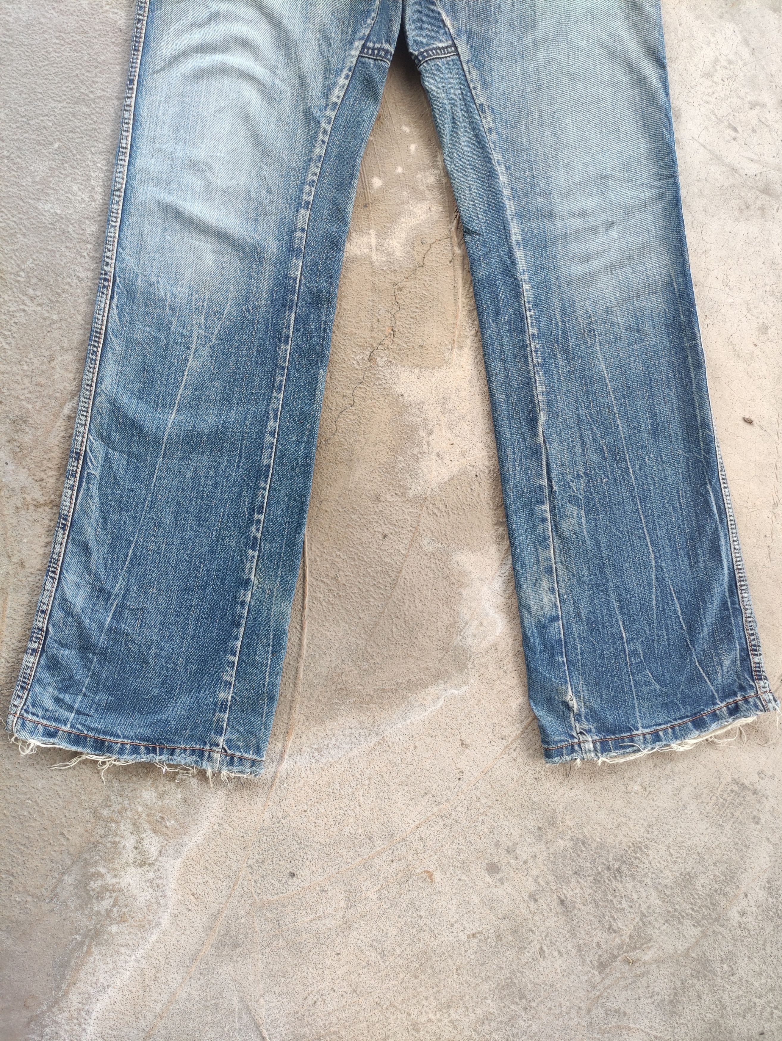 Japanese Brand Vintage Bonavanture Button Flare Jean Distressed Faded denim Size US 32 / EU 48 - 4 Thumbnail