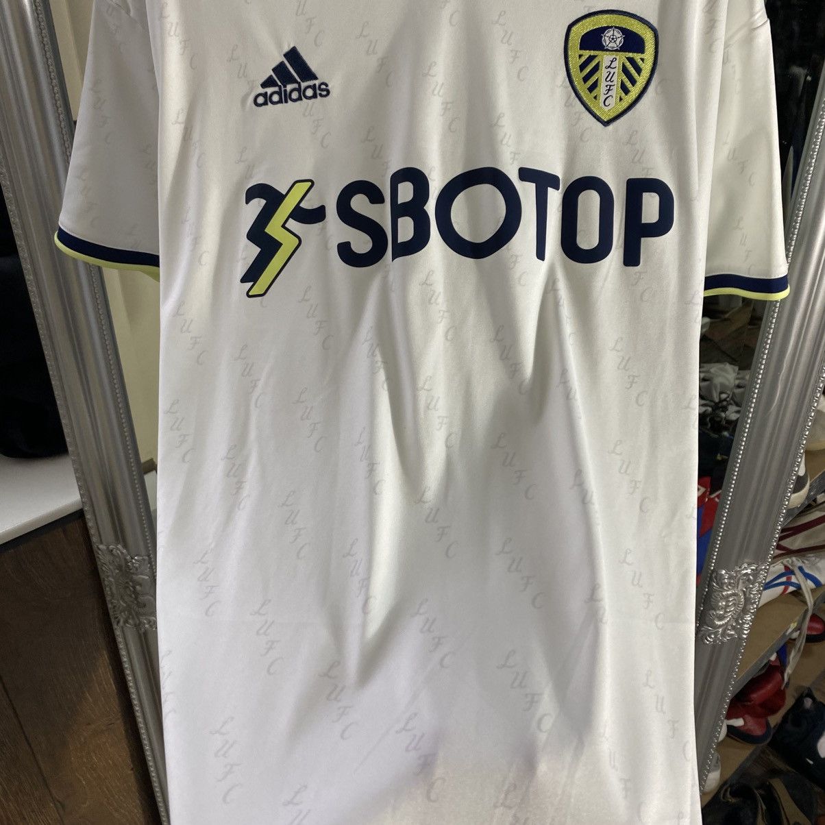 Adidas Adidas soccer jersey Leeds United Size XL Size US XL / EU 56 / 4 - 3 Thumbnail