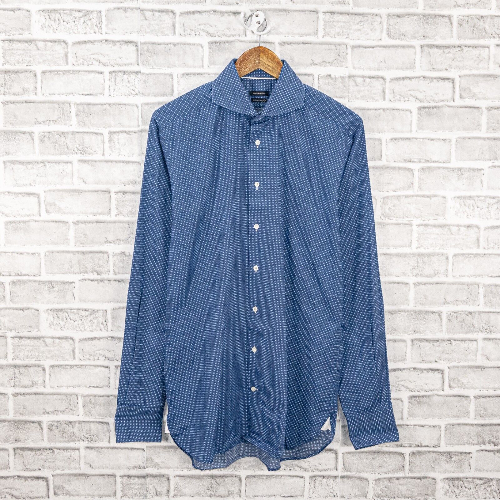 Suitsupply SUITSUPPLY Spread Collar Dress Shirt in Blue mini Polka dot Size US M / EU 48-50 / 2 - 1 Thumbnail