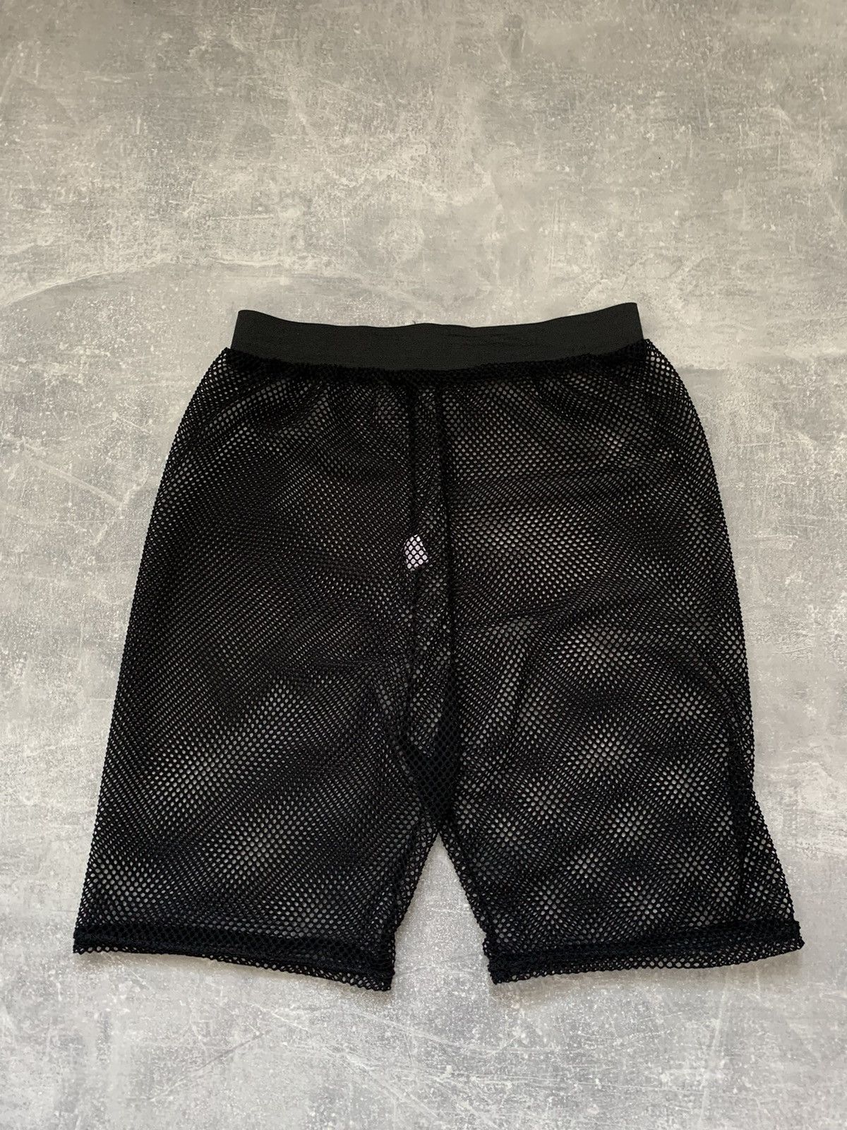 Vintage Vintage black loose semi-transparent mesh shorts Size US 34 / EU 50 - 1 Thumbnail