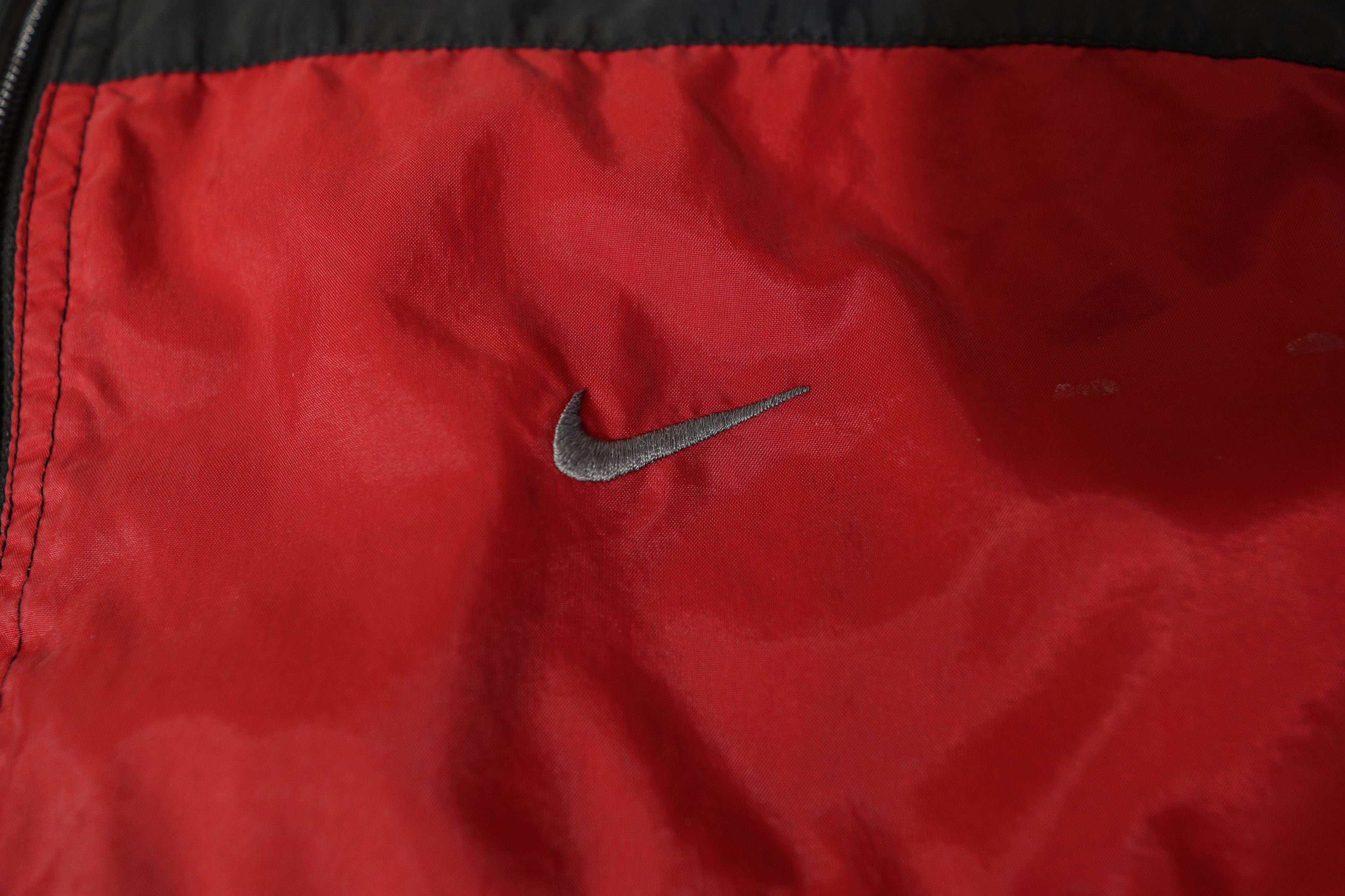 Nike Vintage Nike Y2K Zip Up Track Jacket (L) Size US XL / EU 56 / 4 - 4 Thumbnail