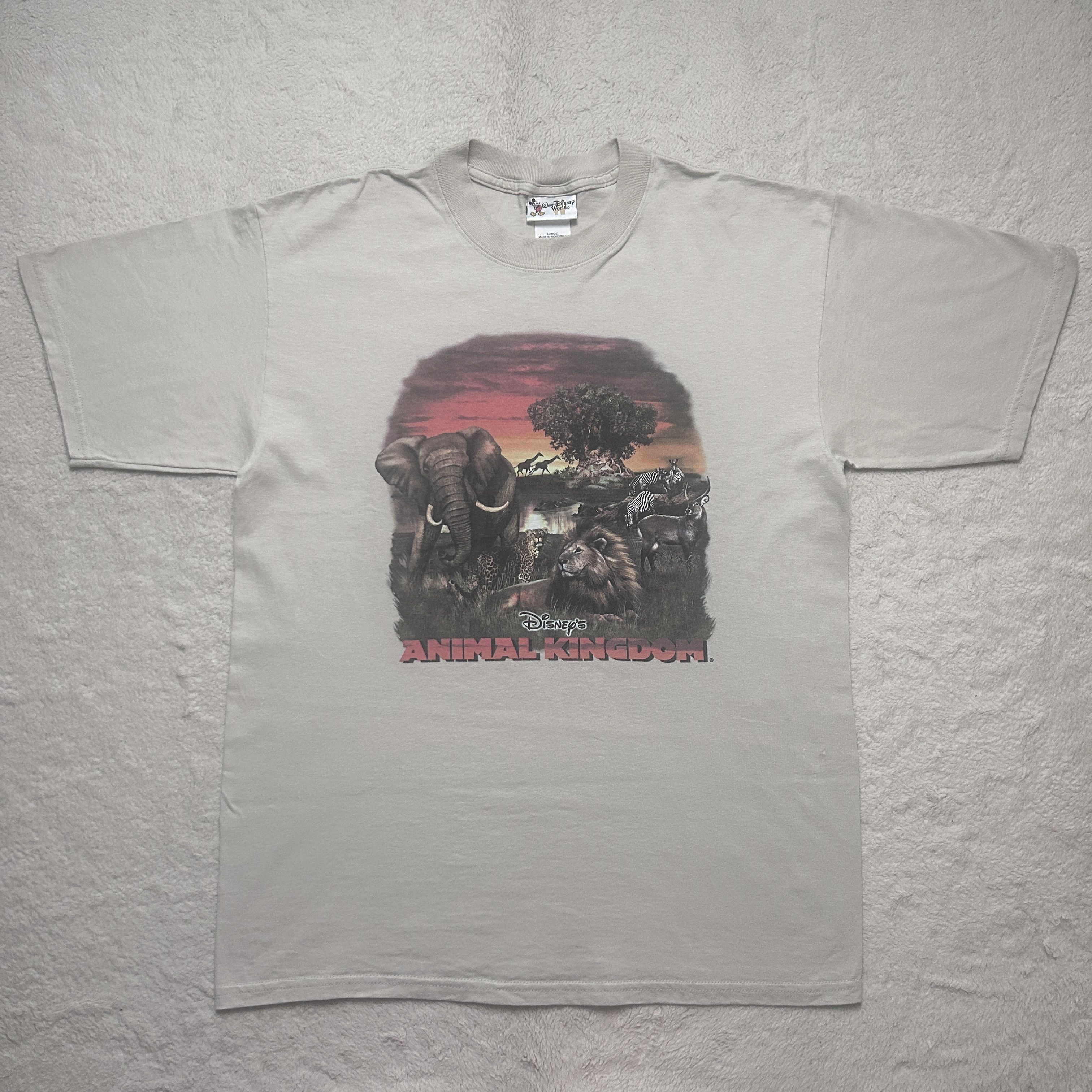 Disney Vintage Disney Animal Kingdom T-shirt Size US L / EU 52-54 / 3 - 1 Thumbnail
