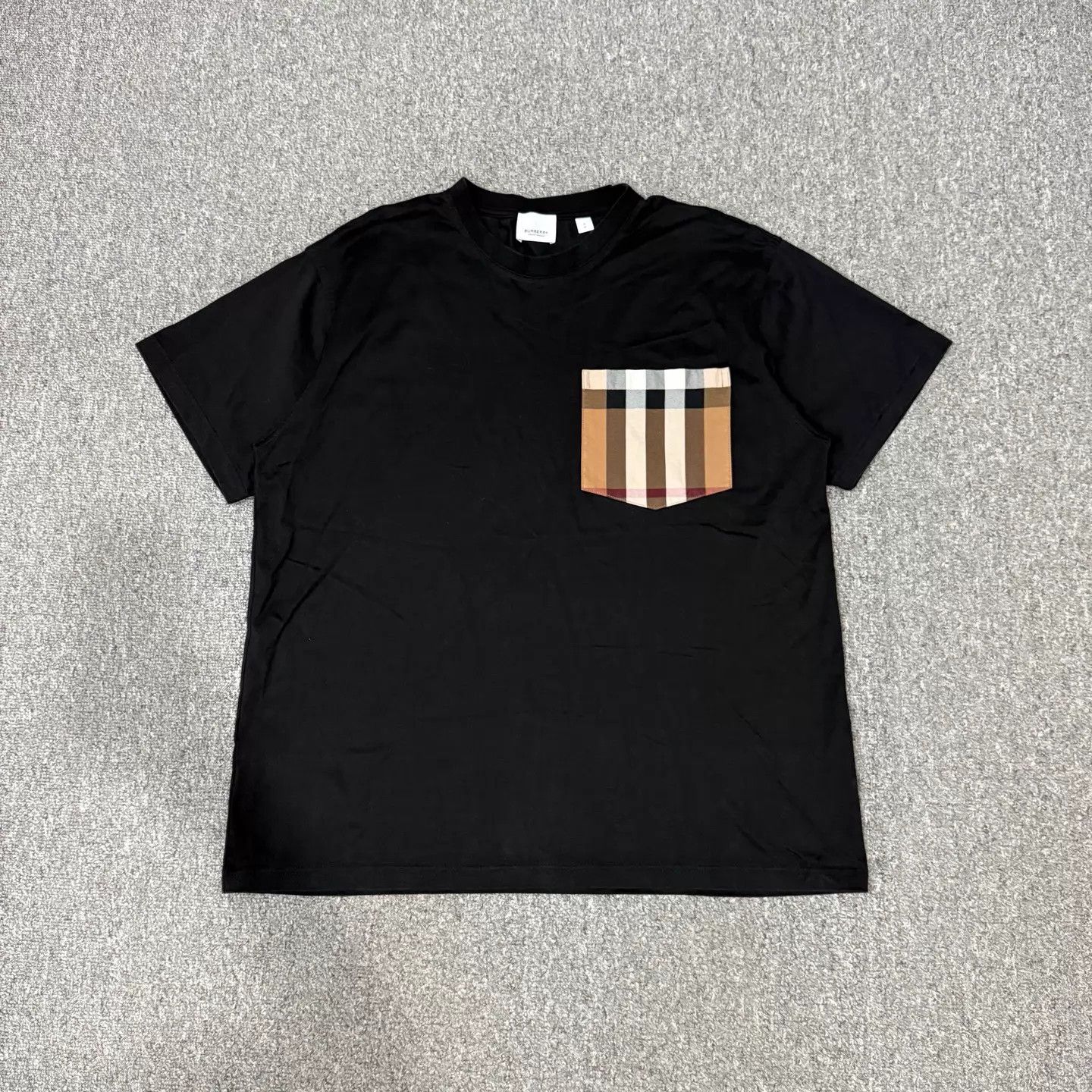 Burberry Burberry Black Pocket Check Short Sleeve S 99 New Size US S / EU 44-46 / 1 - 1 Thumbnail
