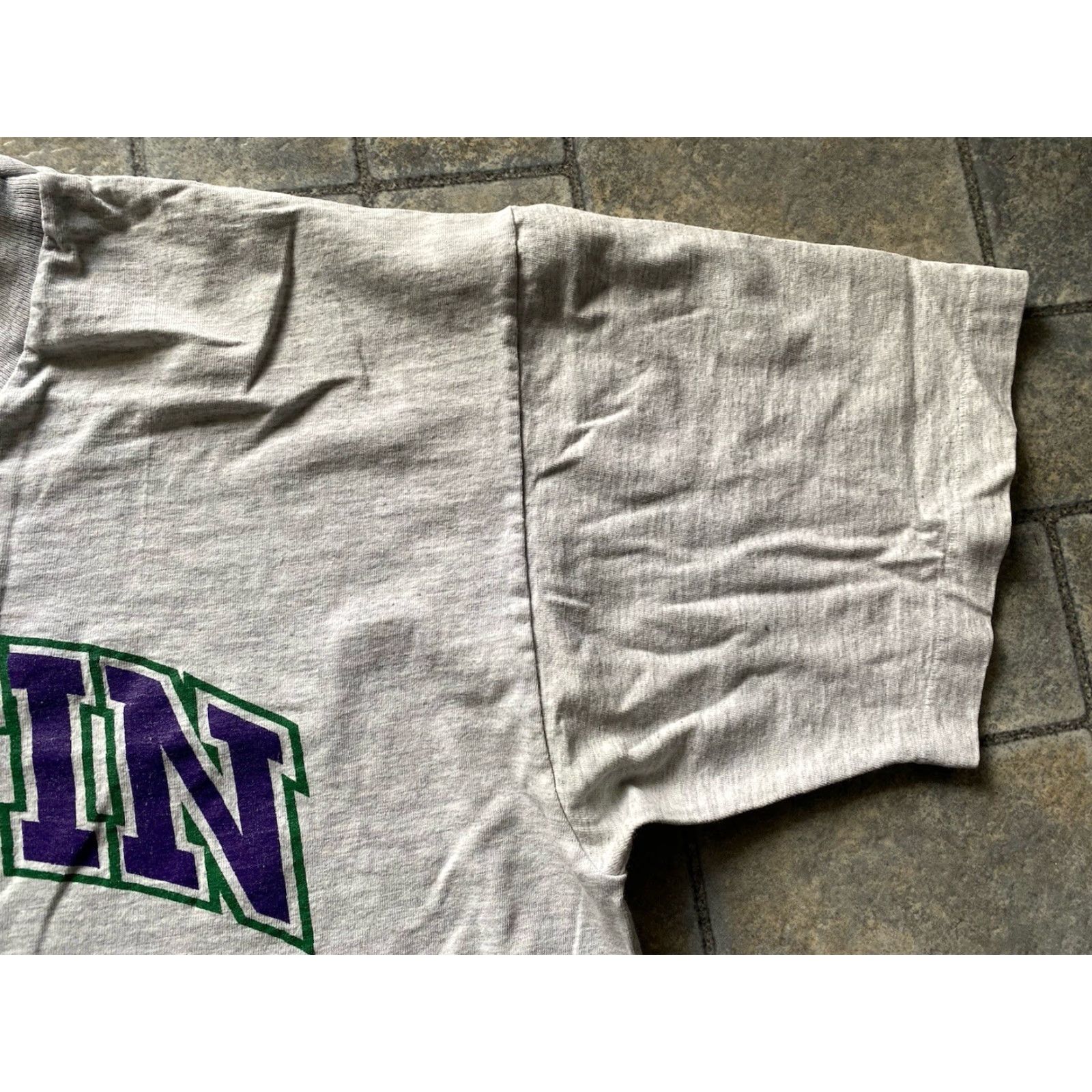 Anvil VINTAGE Anvil T-Shirt Gray Short Sleeve 1992 Men L Austin Texas Shirt Womens? No, Men. Size US L / EU 52-54 / 3 - 6 Thumbnail