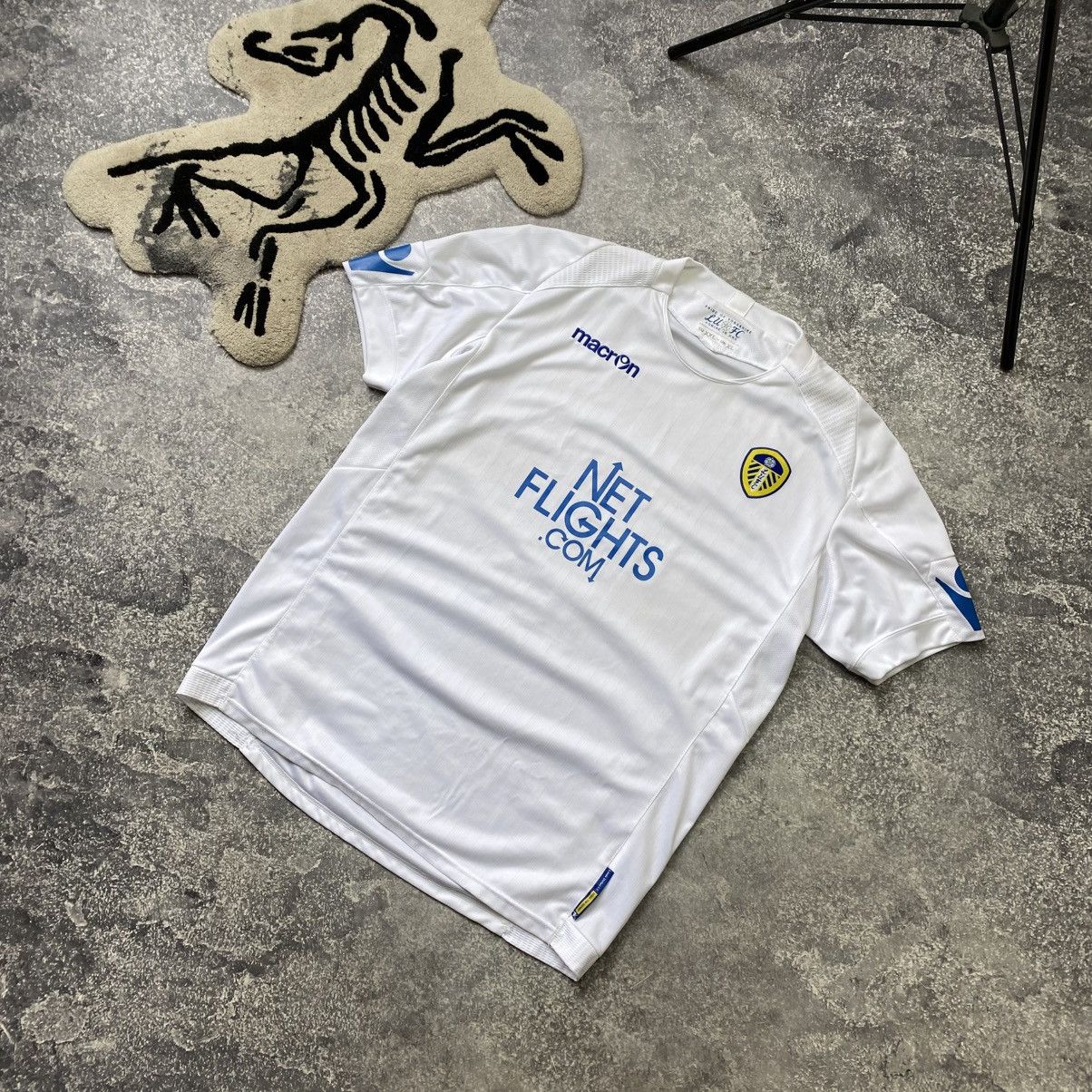 Vintage Vintage Macron Leeds United 00’s big logo soccer jersey Size US XXL / EU 58 / 5 - 1 Thumbnail