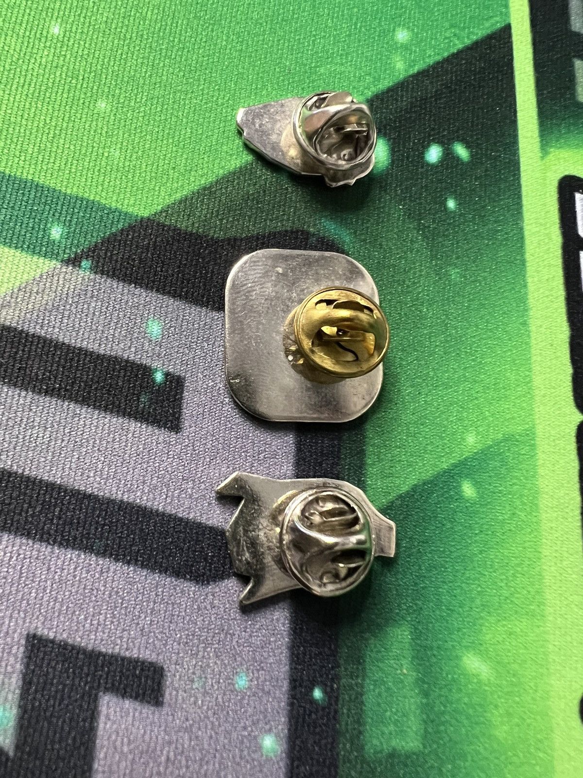 Bape 90’s Vintage Pins Size ONE SIZE - 5 Thumbnail