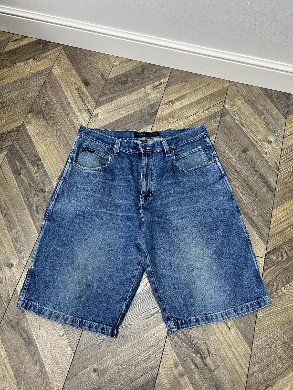 Fubu × Vintage Vintage Fubu Denim Baggy Rap Shorts Size US 38 / EU 54 - 1 Thumbnail