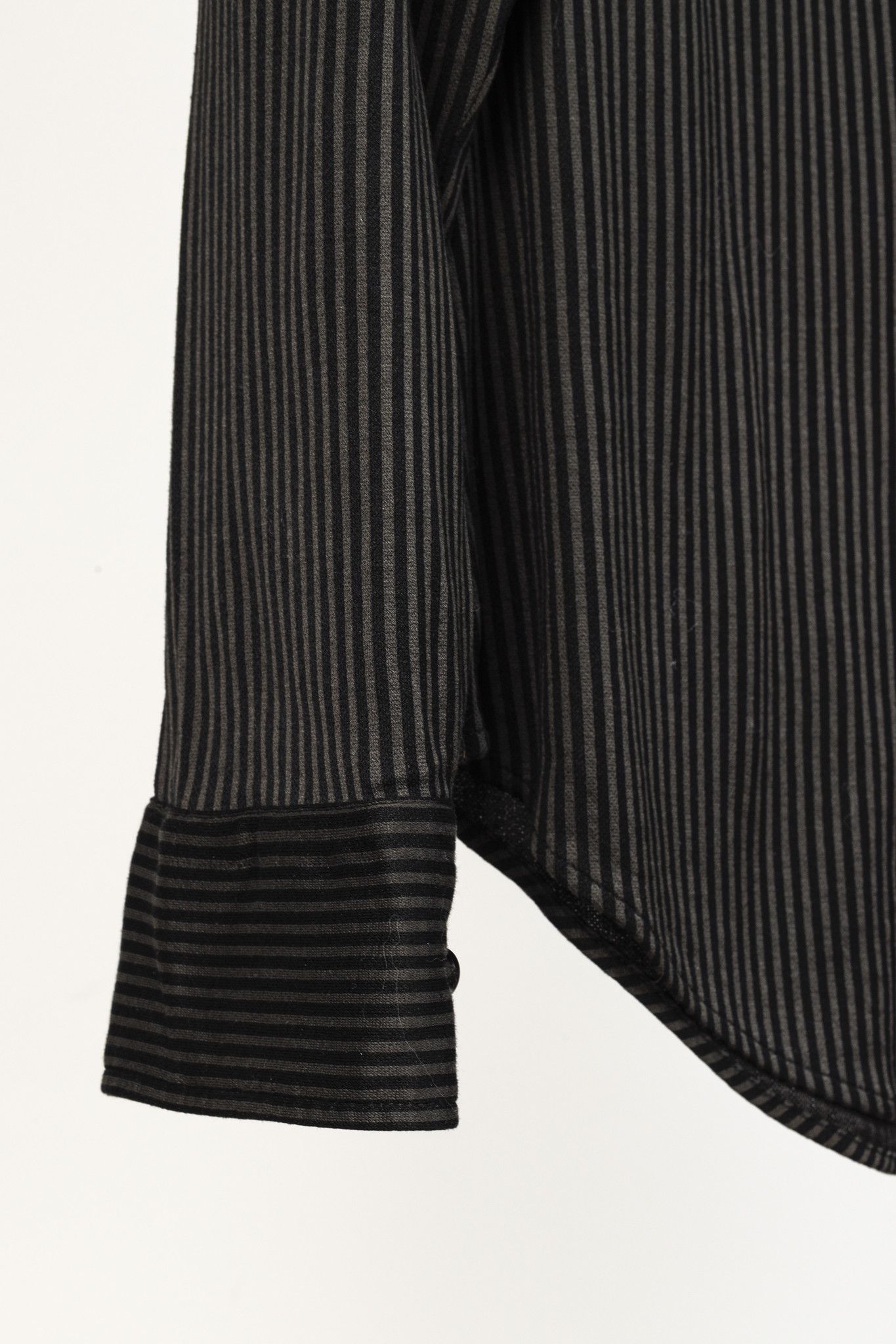 Armani Collezioni Armani Collezioni Grey and Black Striped Jersey Button-Up Size S / US 4 / IT 40 - 5 Thumbnail