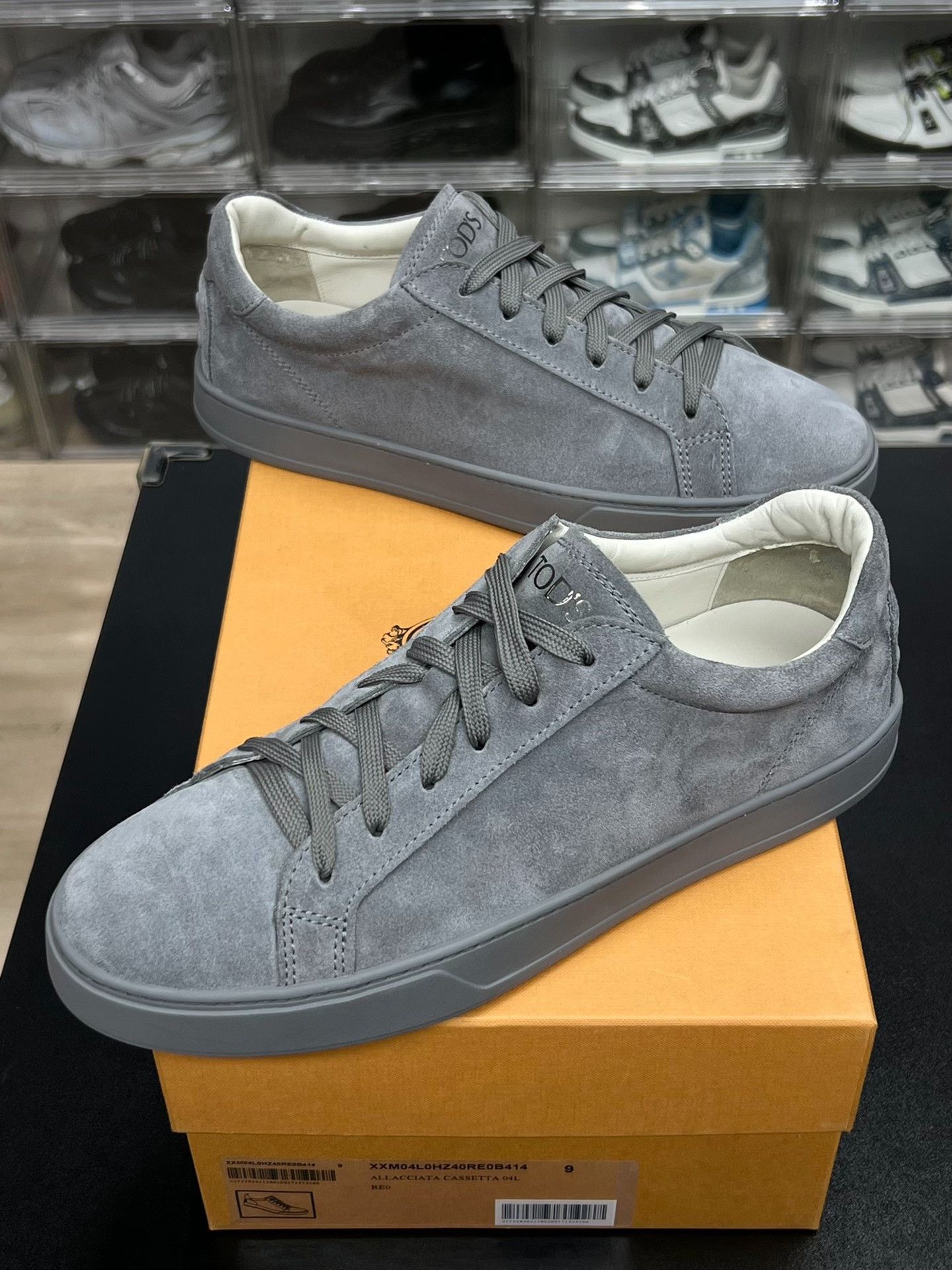 Tod's Tod's Suede Gray Lowtop Sneakers 10 Men Size US 10 / EU 43 - 1 Thumbnail
