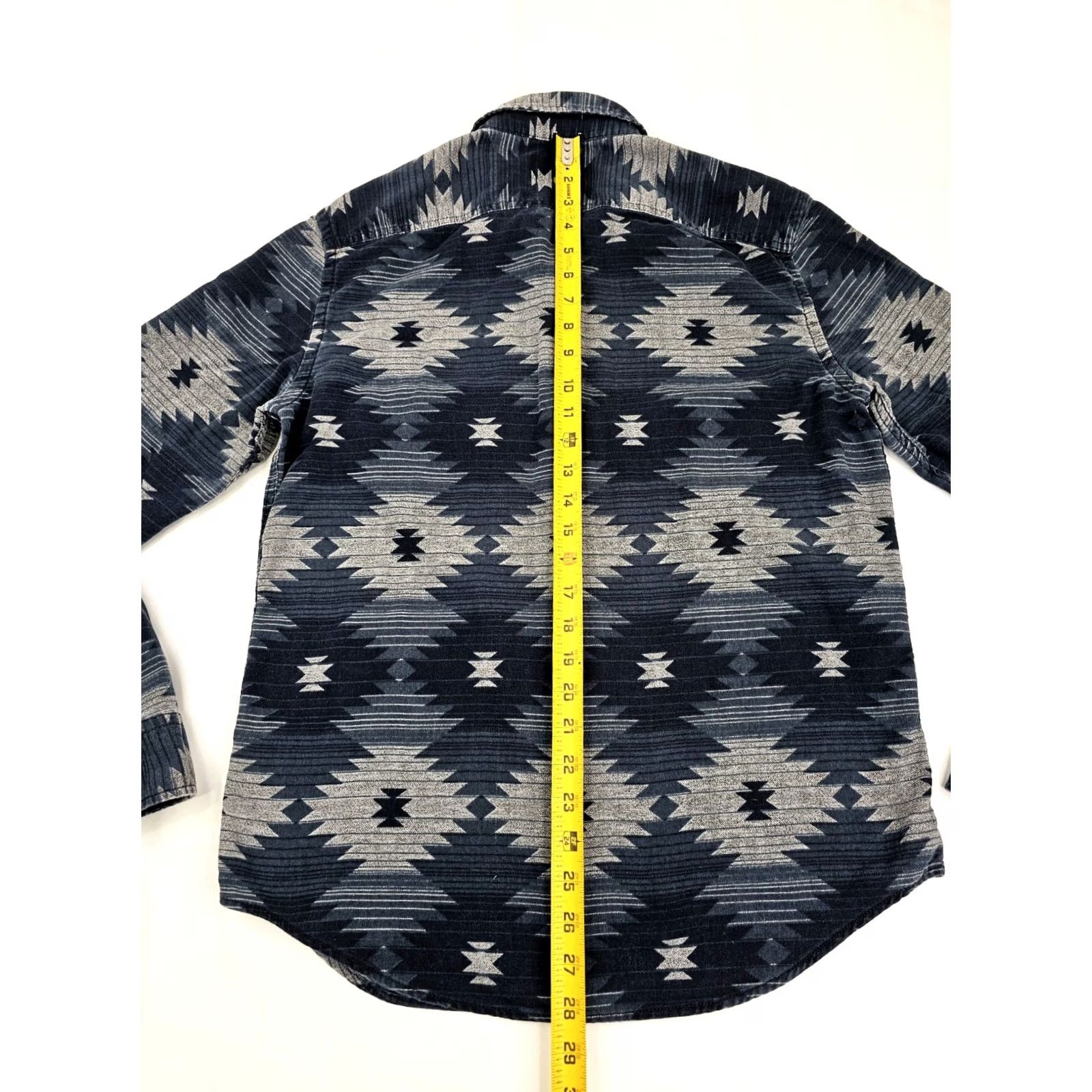 American Eagle Outfitters VINTAGE American Eagle Aztec Southwestern Print Button Shirt Men M Blue EUC Size US M / EU 48-50 / 2 - 7 Thumbnail