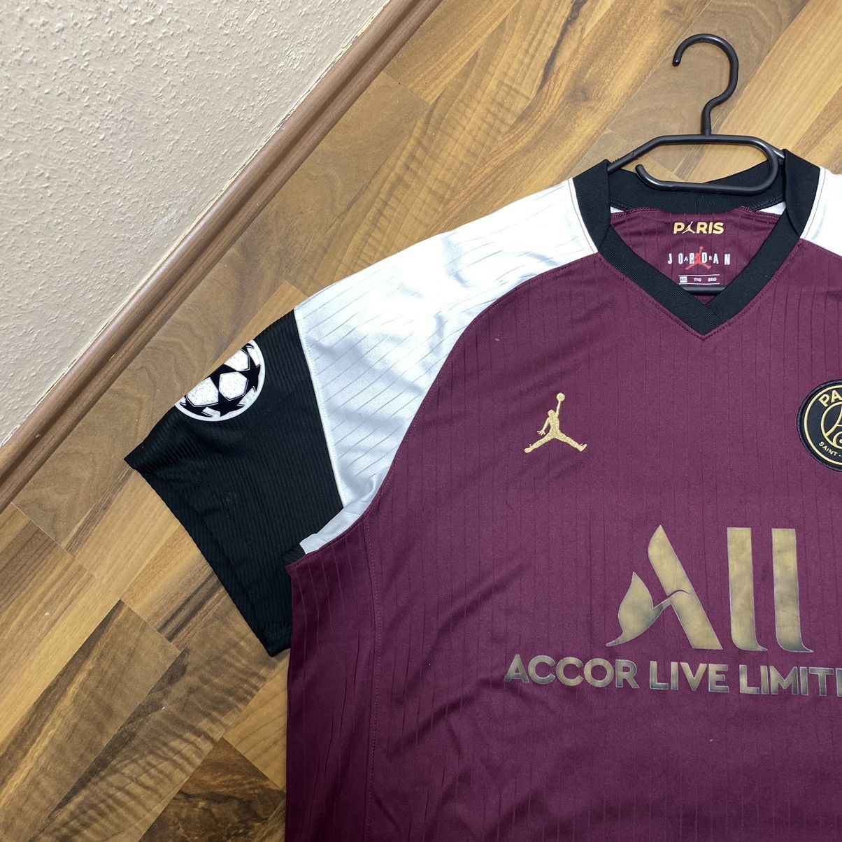 Vintage Jersey Jordan Saint Paris PSG 20/21 Mbappe 7 Size US XL / EU 56 / 4 - 8 Thumbnail
