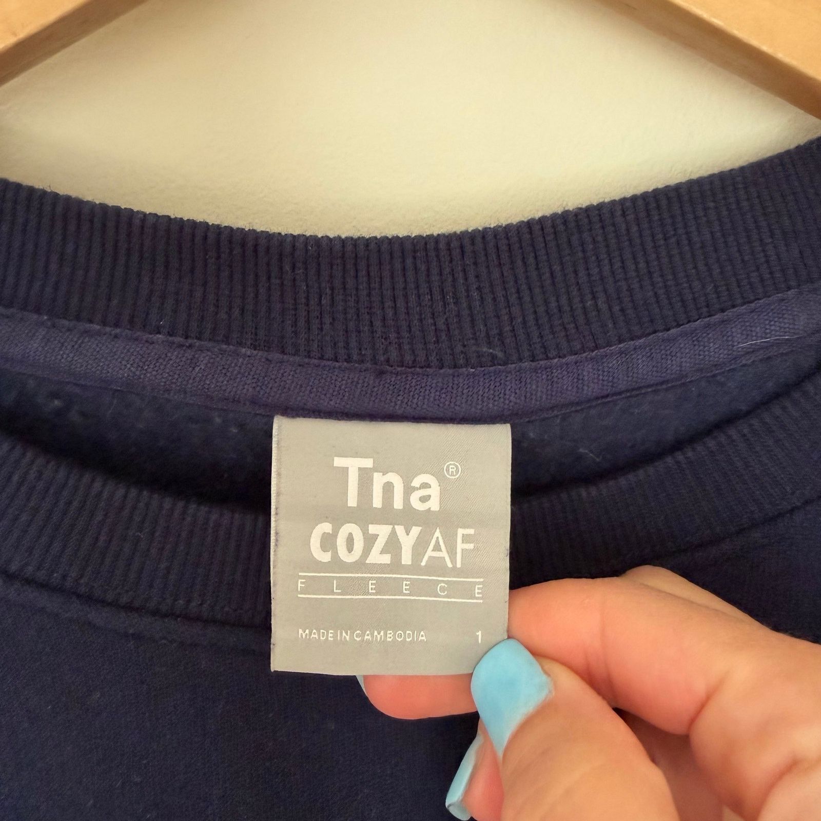 TNA Aritza TNA Navy Blue Cozy AF Fleece Cropped Sweatshirt Sz S Size S / US 4 / IT 40 - 3 Thumbnail