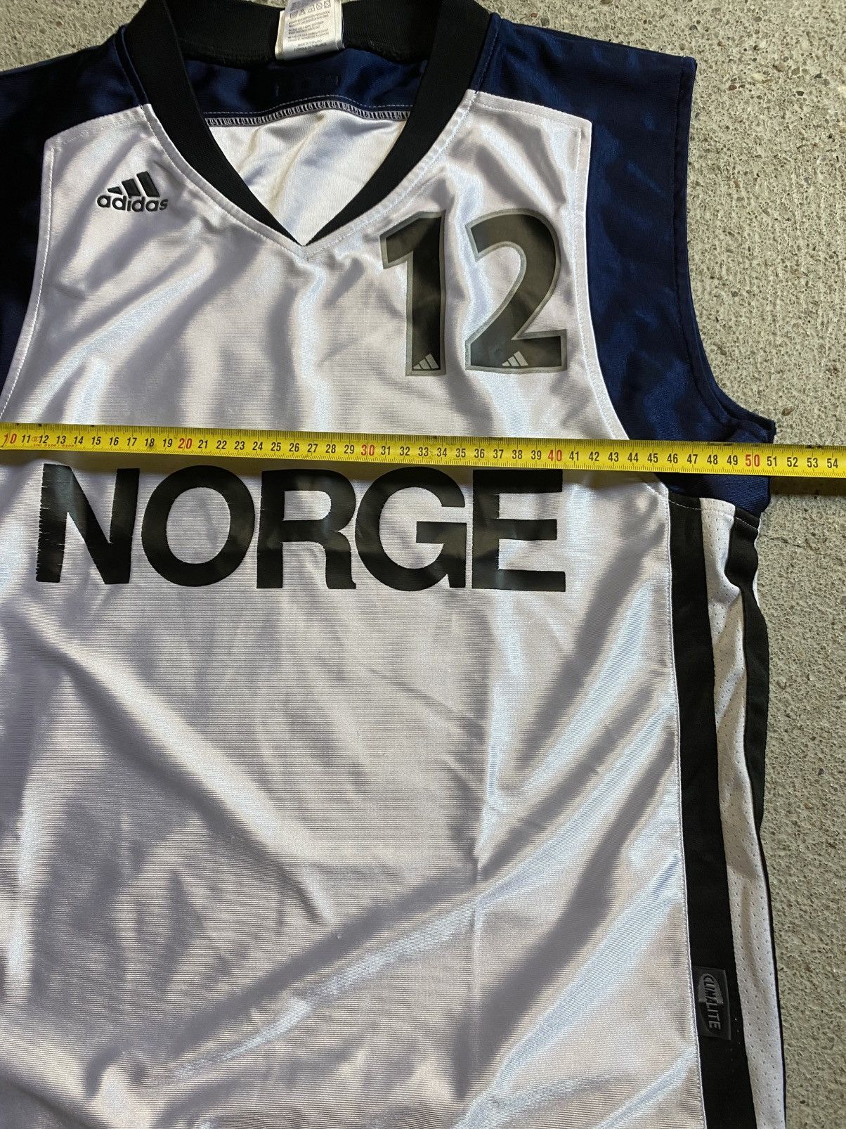 Adidas Adidas vintage tanktop sleeveless norge norway basketball Size US L / EU 52-54 / 3 - 10 Thumbnail