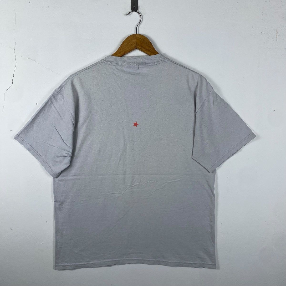 Japanese Brand Vintage 1999 REVOLVER Abstract Lines Brand Tee Shirt Large Size US L / EU 52-54 / 3 - 4 Thumbnail