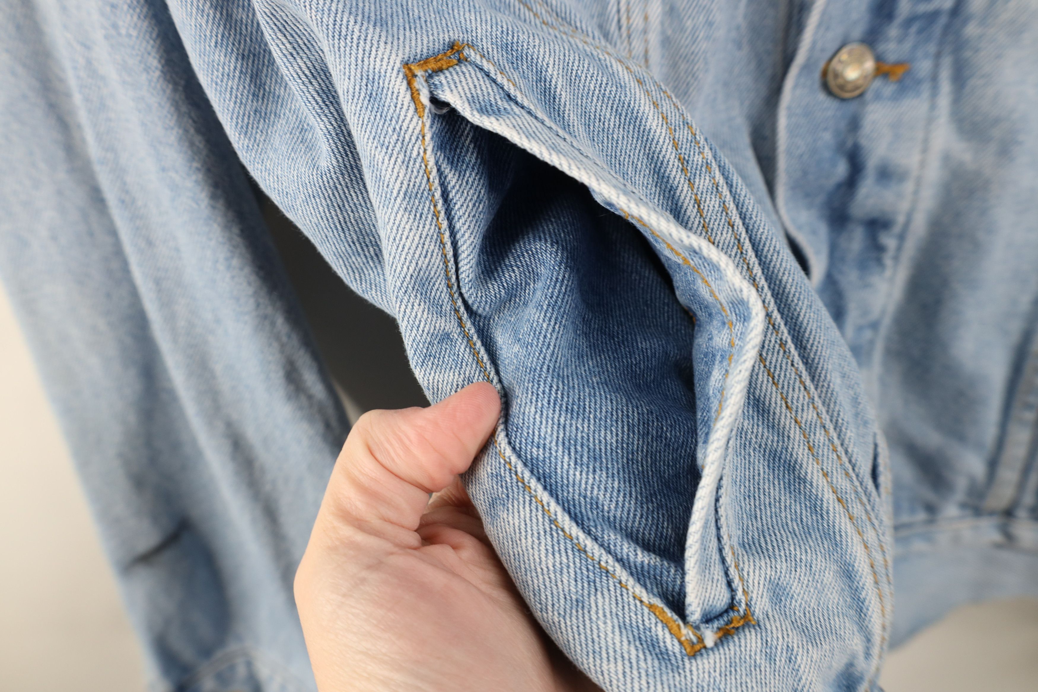 Vintage Vintage 90s Streetwear Denim Jean Trucker Jacket Blue Cotton Size US L / EU 52-54 / 3 - 5 Thumbnail