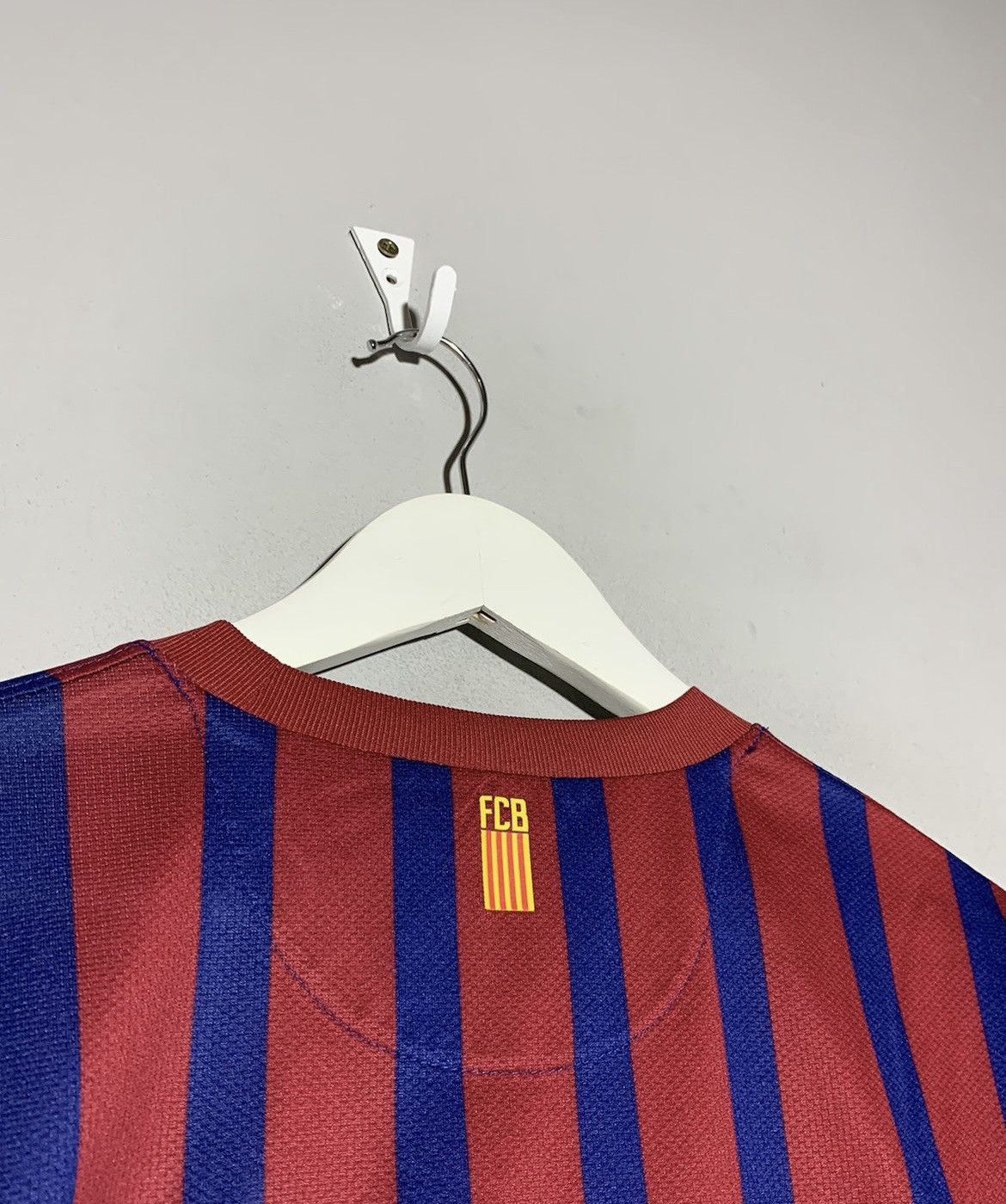 Other F.C Barcelona Nike 2011/12 y2k hype soccer jersey Size US M / EU 48-50 / 2 - 13 Thumbnail