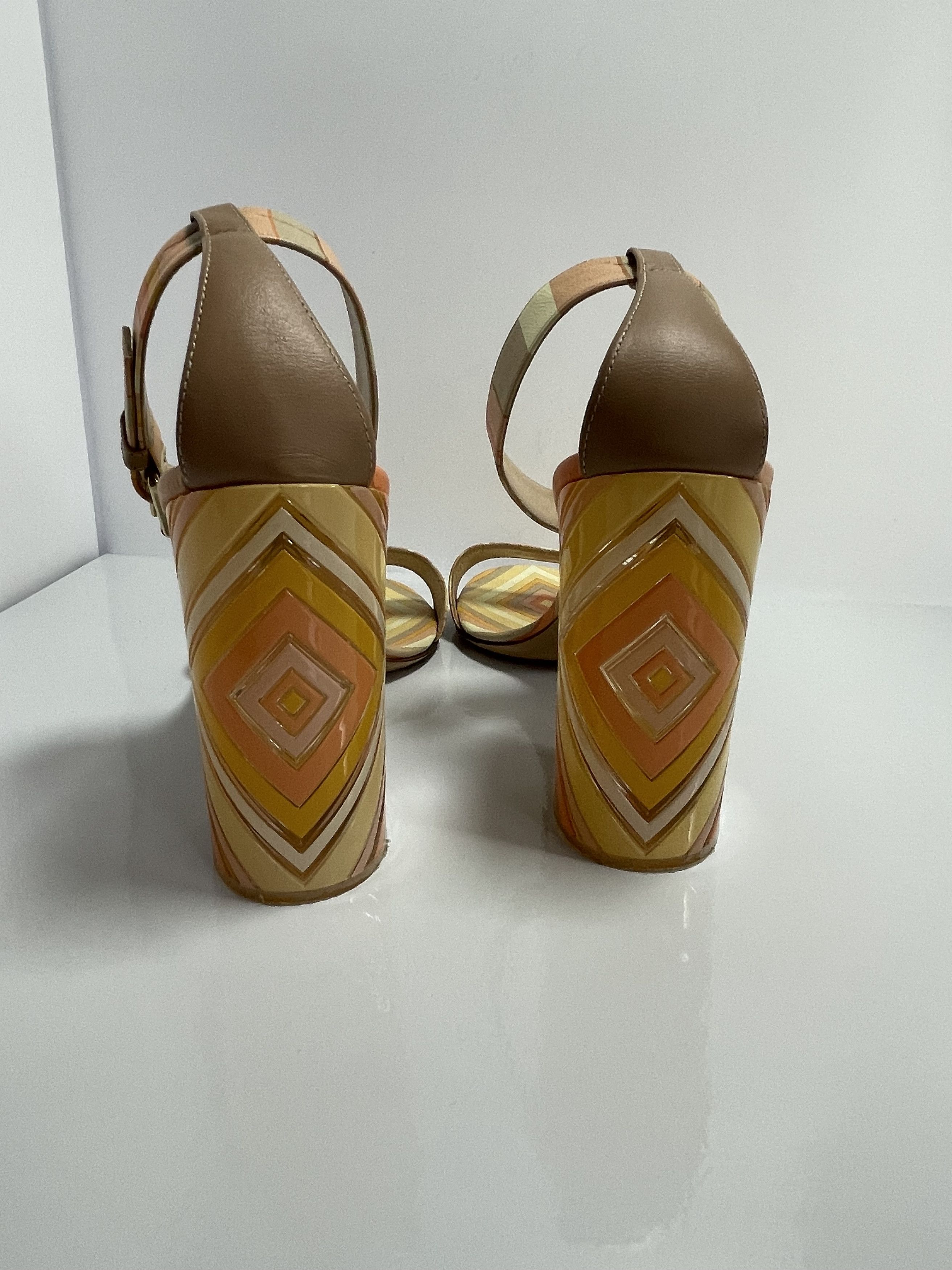 Valentino Valentino Garavani leather sandals Size US 10 / IT 40 - 5 Thumbnail