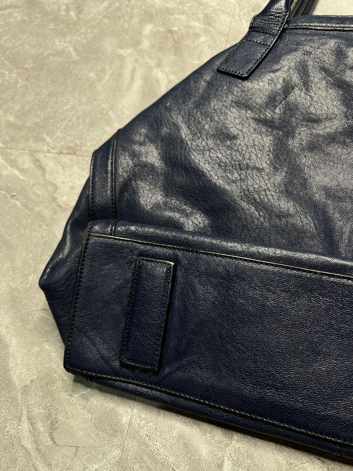 Alexander McQueen Iconic Alexander Mcqueen Navy Leather De Manta Bag Size ONE SIZE - 5 Thumbnail