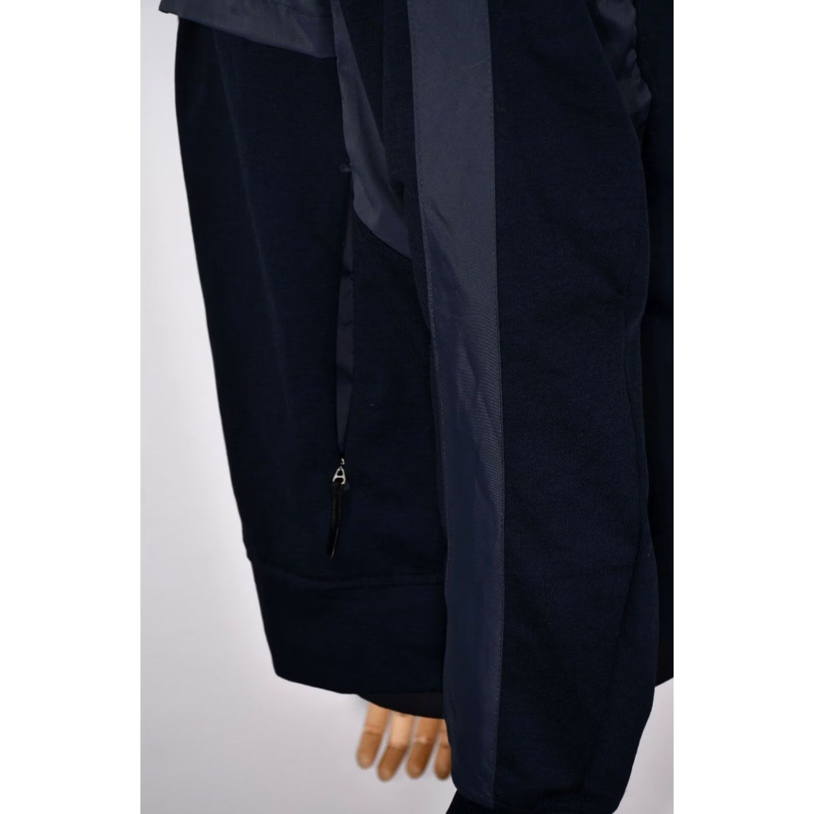 Parajumpers Parajumpers Round Trip Jacket Sweatshirt Jacket Mens L Blue Wool Blend 60%POLYSTER 31%POLYAMID 7%WOOL 2%POLYURETHANE Regular Size L Vintage No Size US L / EU 52-54 / 3 - 6 Thumbnail