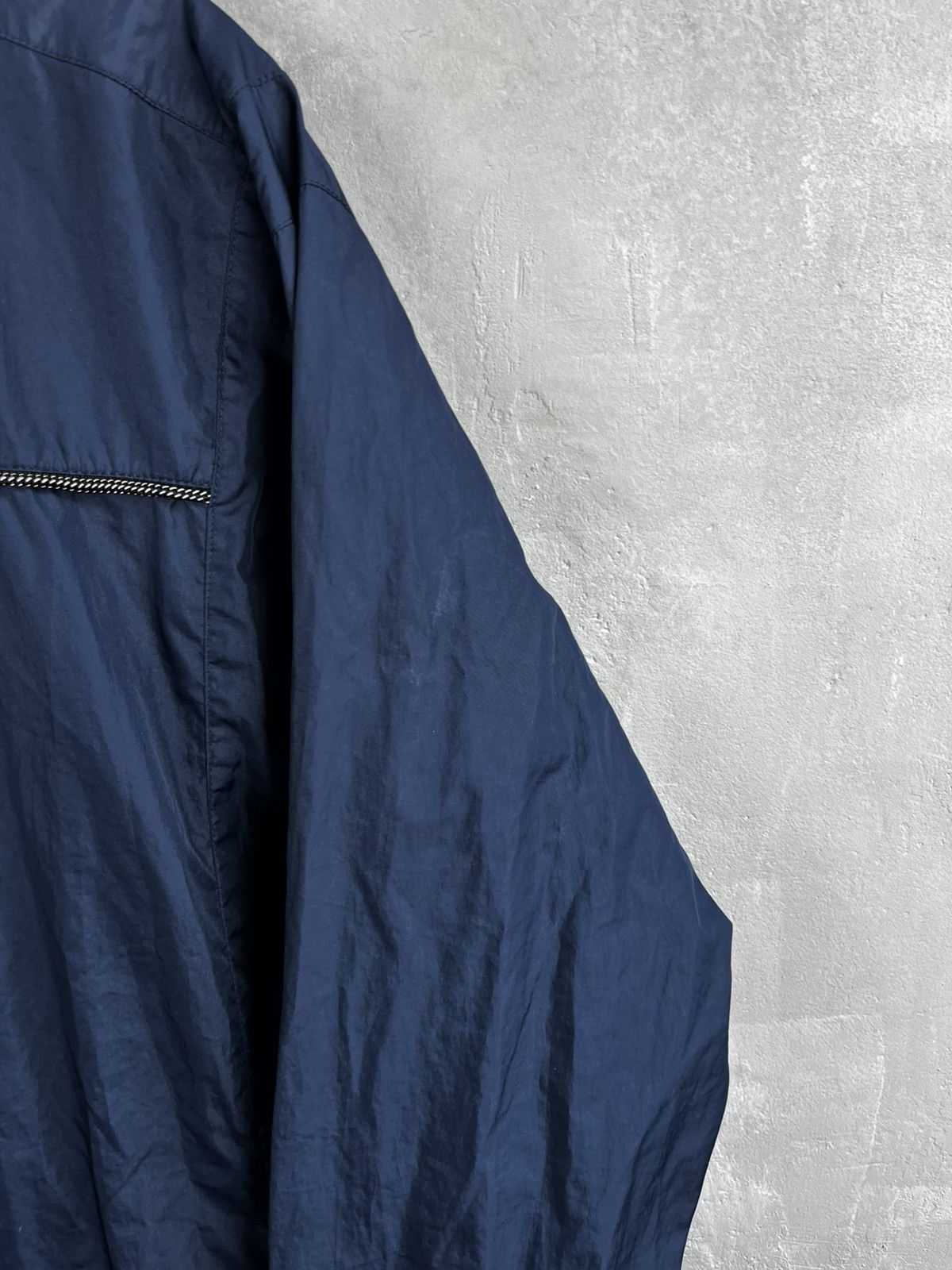 Nike Nike vintage jacket size m Size US M / EU 48-50 / 2 - 13 Thumbnail