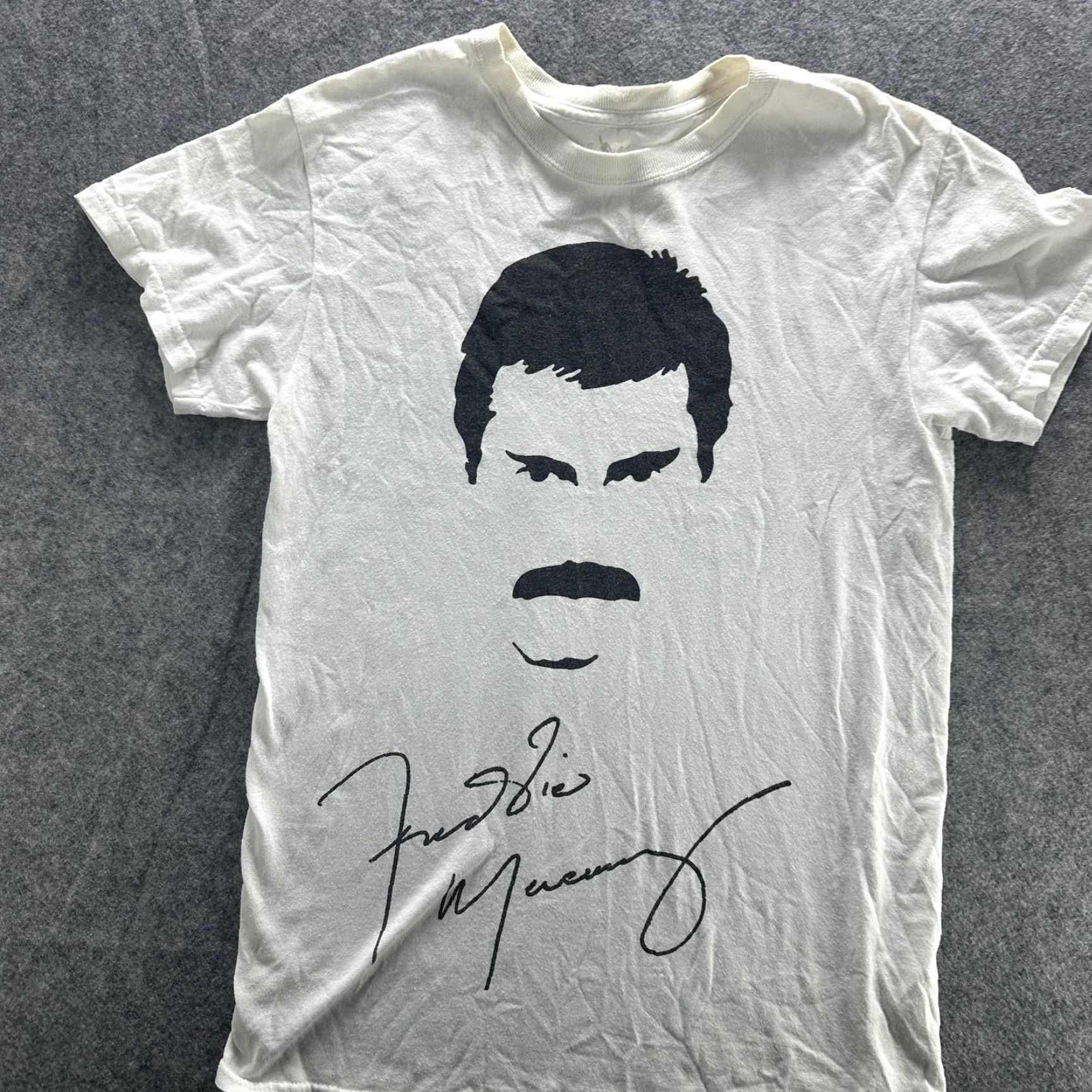 Other Freddie Mercury Shirt Mens Small White Graphic Signature Queen Rock Tee Size US S / EU 44-46 / 1 - 3 Thumbnail