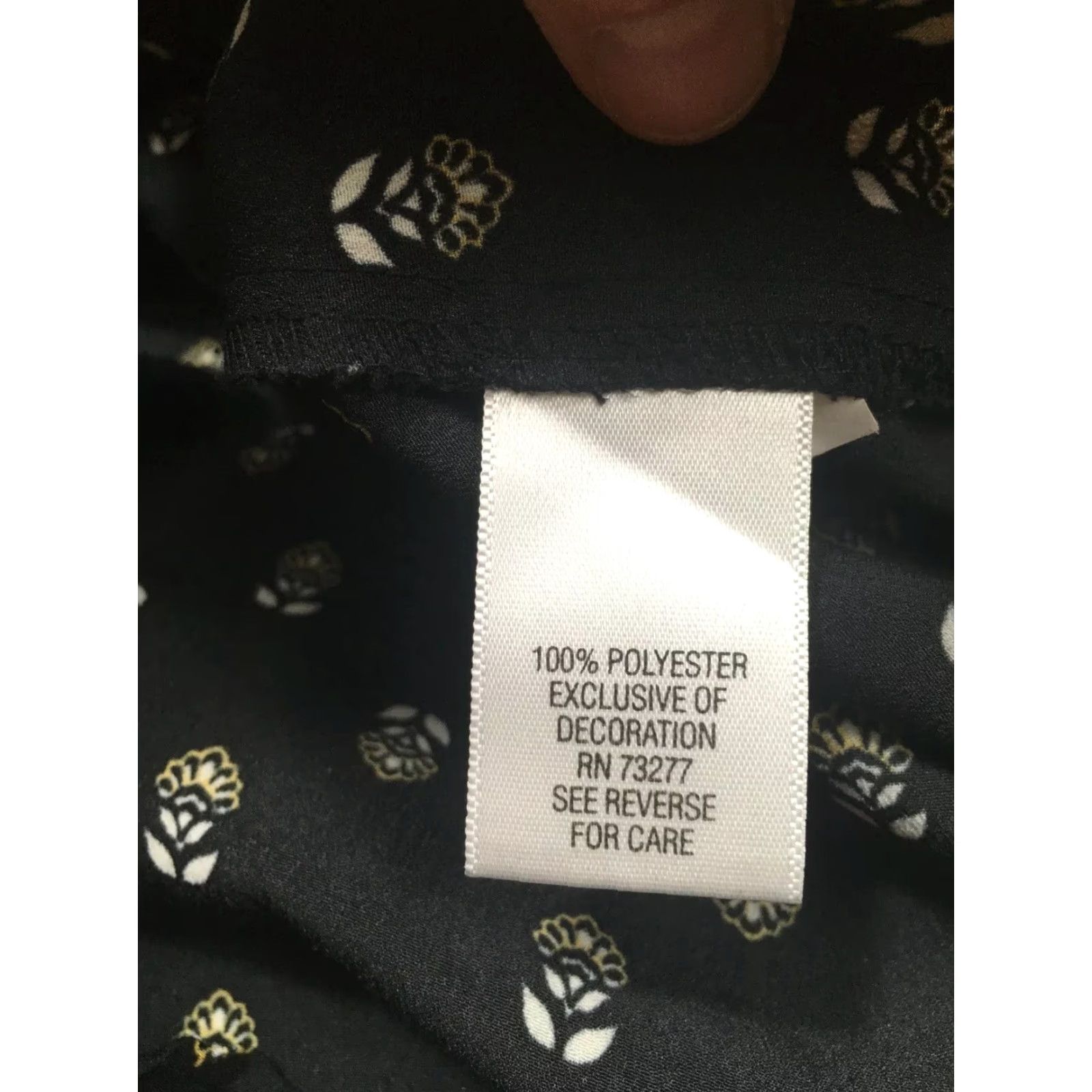 Vera Wang Vera Wang Princess Shirt Womens Small Black Sheer Floral 3/4 Sleeve Peasant Tie V-Neck Blouse Size S / US 4 / IT 40 - 5 Thumbnail