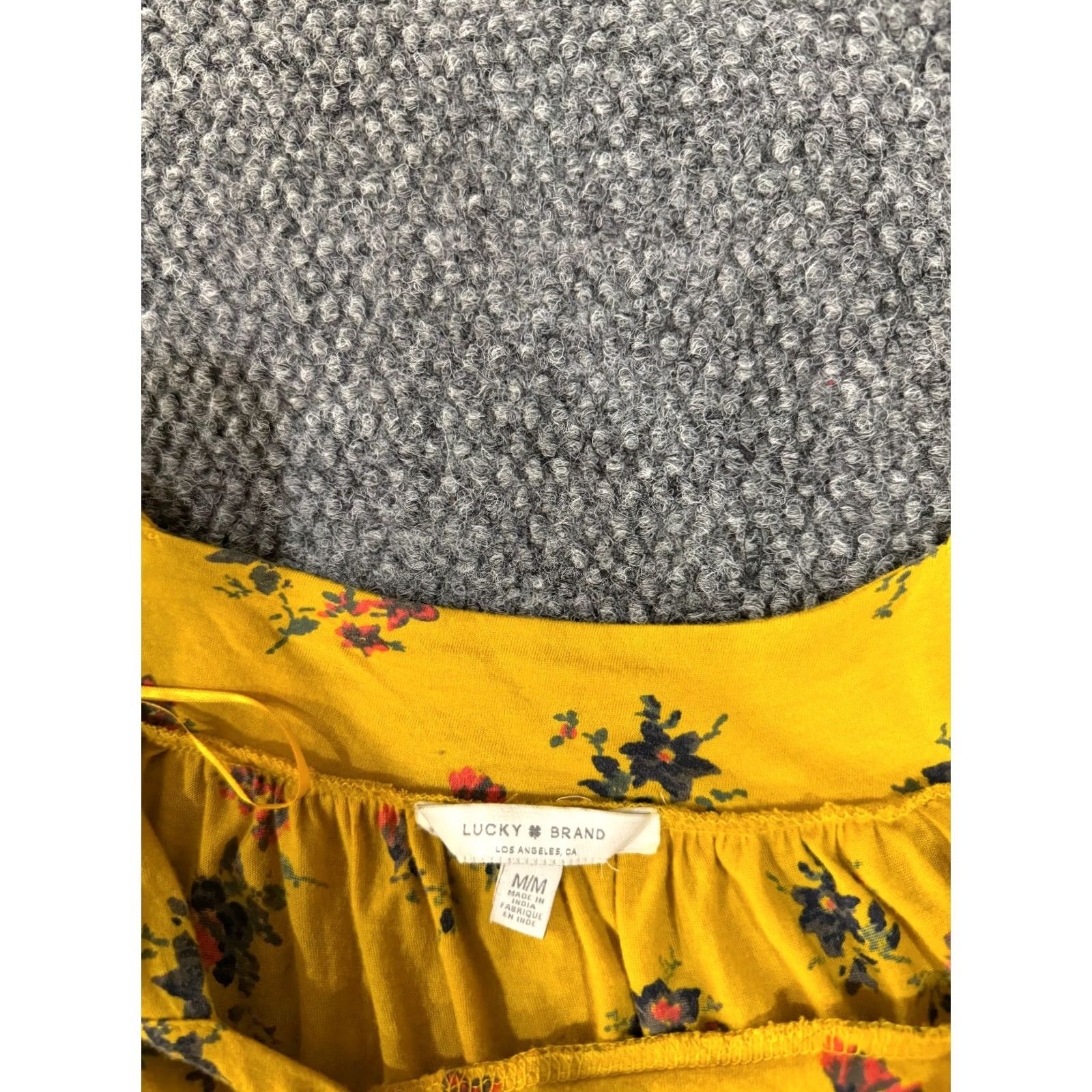 Lucky Brand Lucky Brand Blouse Women M Short Sleeve Round Neck Floral Yellow Lightweight Tunic Casual Size M / US 6-8 / IT 42-44 - 4 Thumbnail