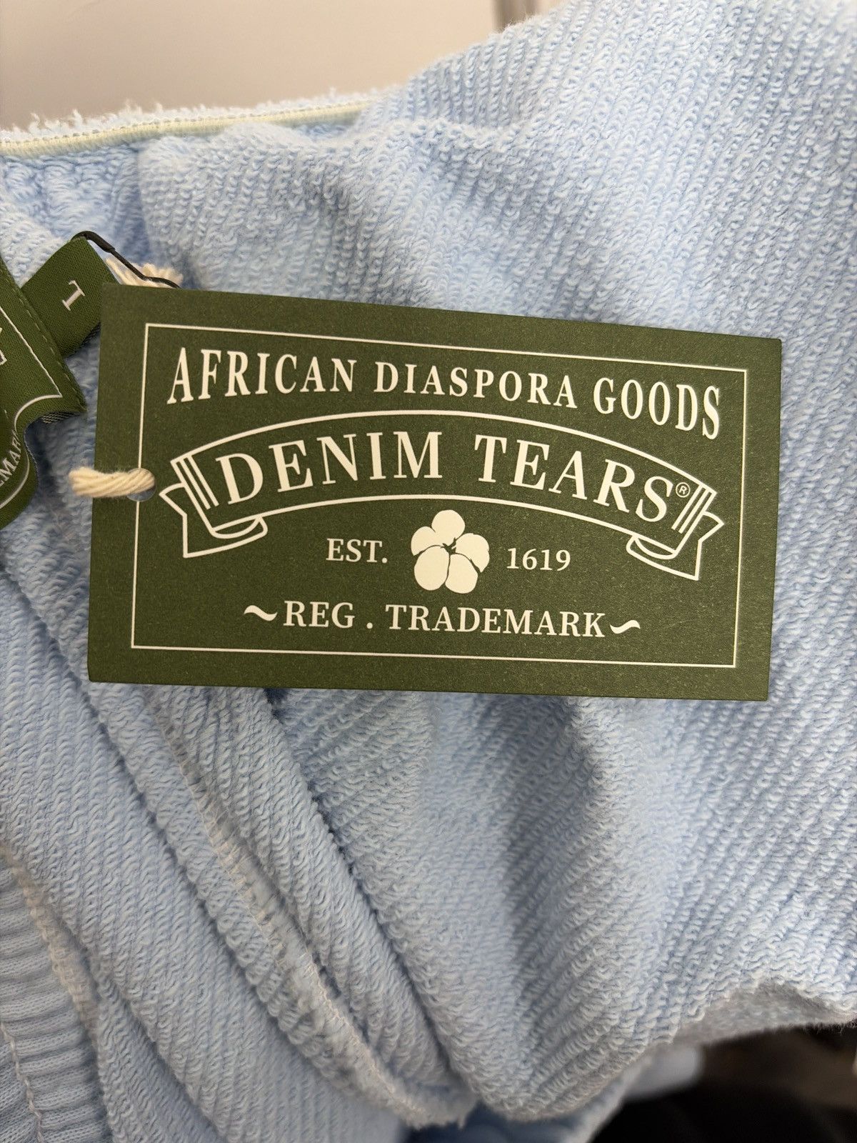 DENIM TEARS Denim Tears The Cotton Wreath Sweatshort “Baby Blue” Size US 34 / EU 50 - 8 Thumbnail