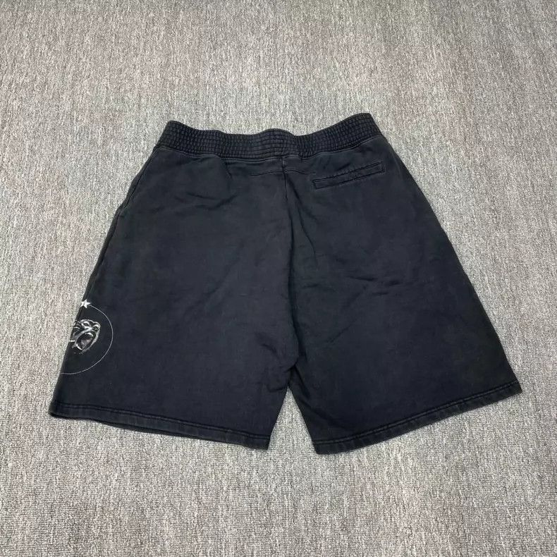 Givenchy Givenchy SizeL Ape Head Print Shorts Size L Size US 38 / EU 54 - 2 Thumbnail