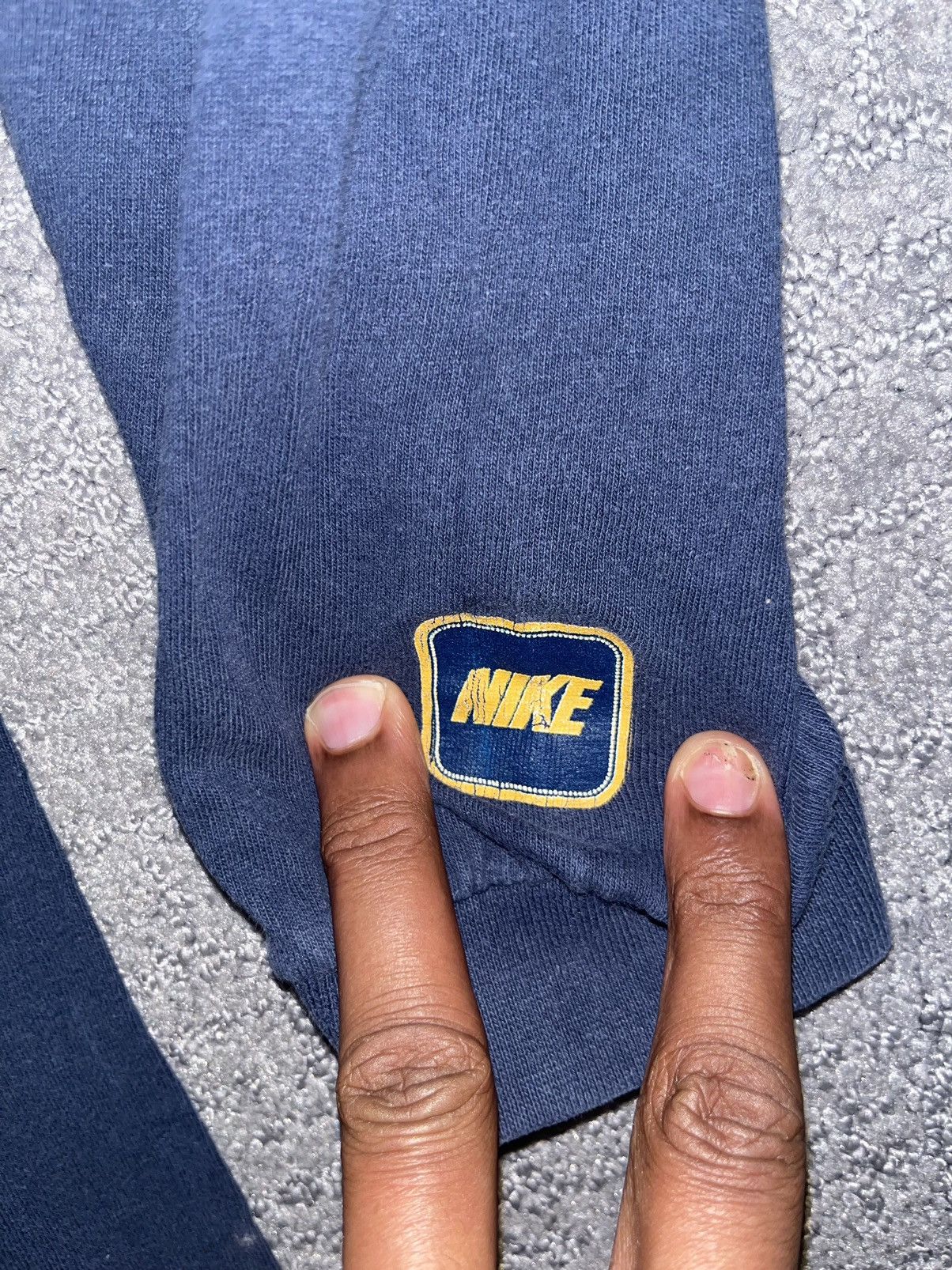 Nike × Vintage Vintage Y2K Nike Center Big Swoosh Navy Longsleeve T Shirt Size US L / EU 52-54 / 3 - 6 Thumbnail