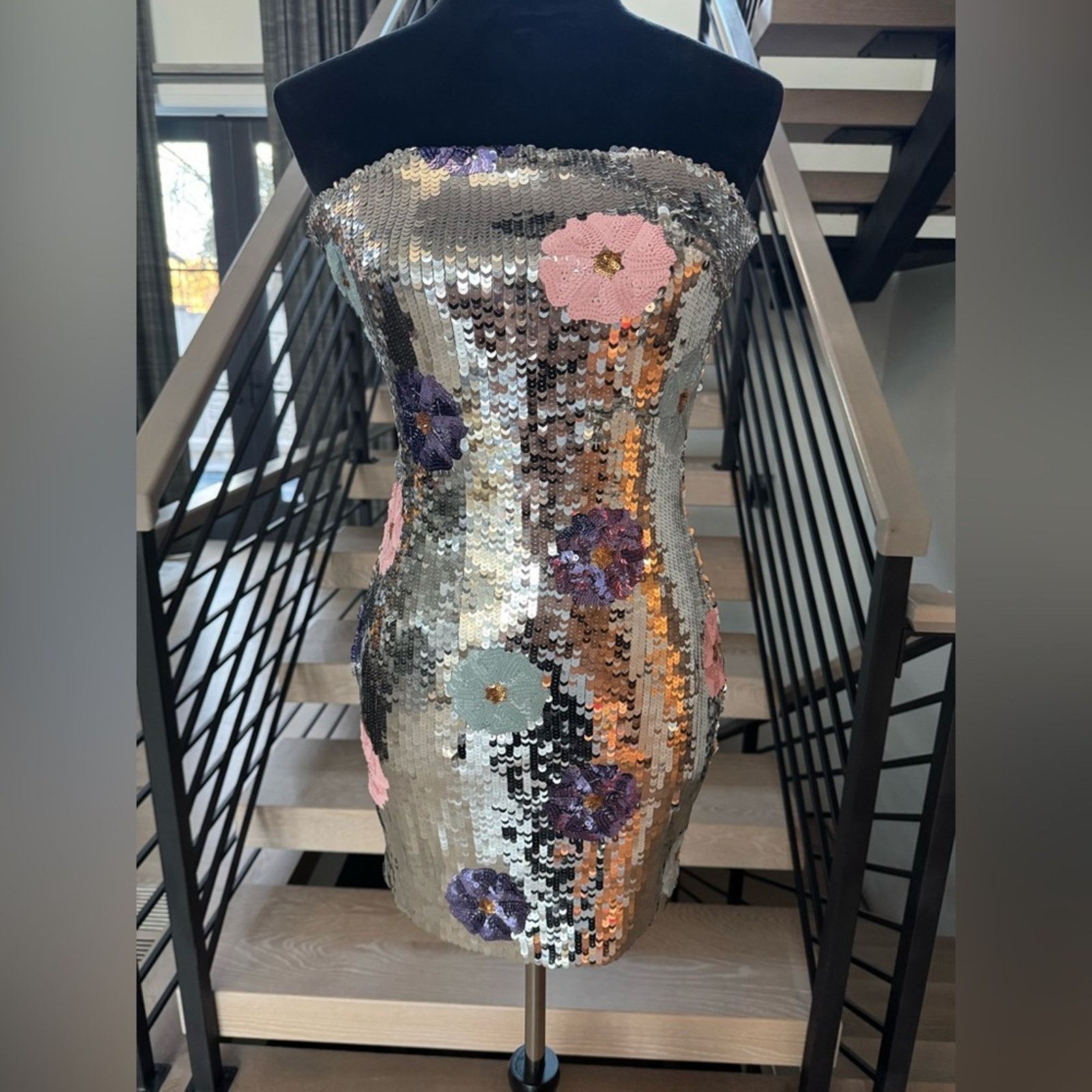 Other Elegant Strapless Sequin Dress with Floral Patterns size XS Size XS / US 0-2 / IT 36-38 - 3 Thumbnail