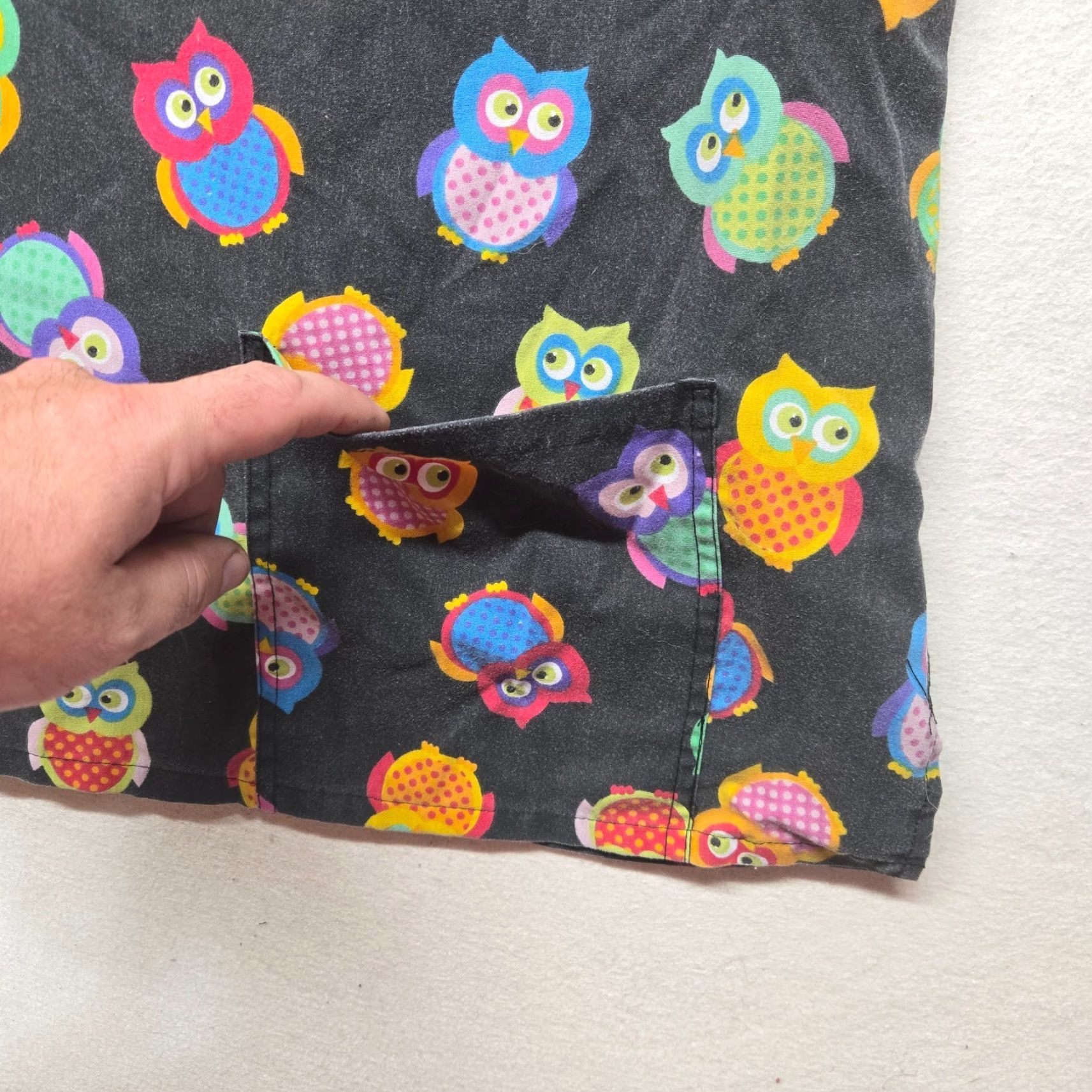 Vintage Nurses Shirt 2X Unisex Black Owl Print Scrub Top Short Sleeve Pediatrican Size US XXL / EU 58 / 5 - 3 Thumbnail