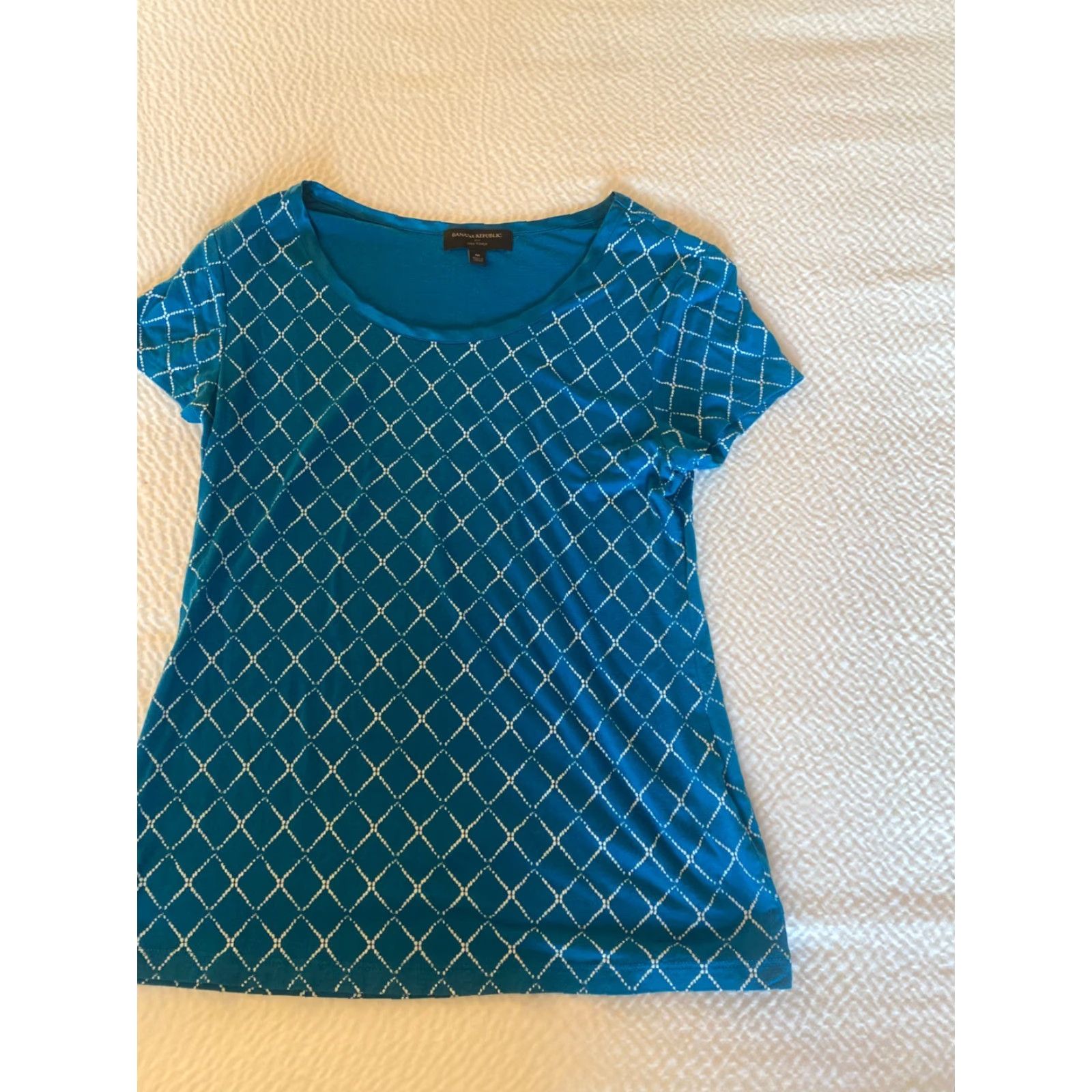 Banana Republic Banana Republic Blouse Women's Medium Blue Rayon Geometric Crew Neck Short Sleeve Stretch Luxe Touch Regular Fit Casual 90s? Size M / US 6-8 / IT 42-44 - 2 Thumbnail