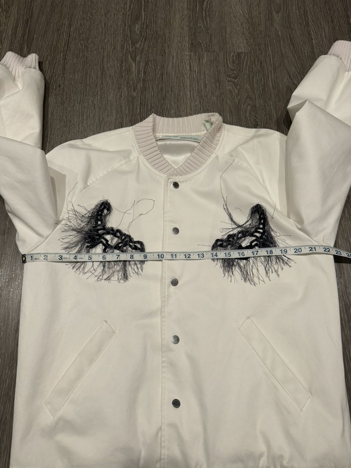 Off-White Off White Scorpion Embroidered The End 2017 Jacket White Size US L / EU 52-54 / 3 - 14 Thumbnail