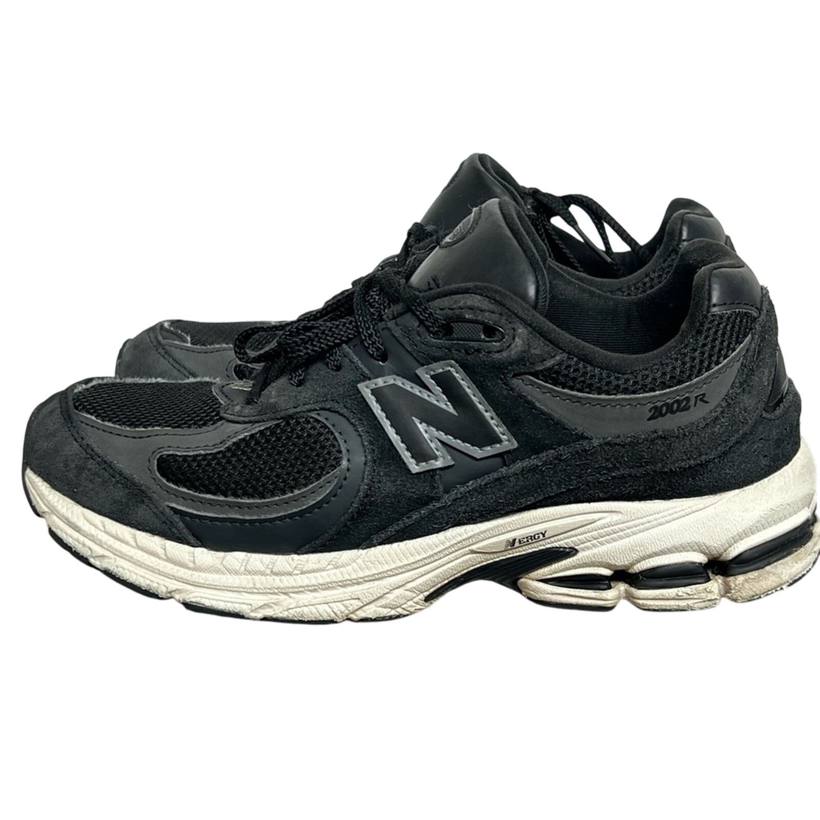 New Balance New Balance 2002R ‘Black Gunmetal’ 5.5Y Women’s 7 Sneakers Size US 7 / IT 37 - 1 Thumbnail