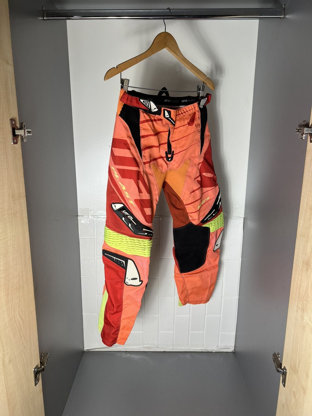 Fox Racing VINTAGE UFO PLAST MOTORCYCLE RACING PANTS BIKE RETRO Y2K 90s Size US 28 / EU 44 - 4 Thumbnail