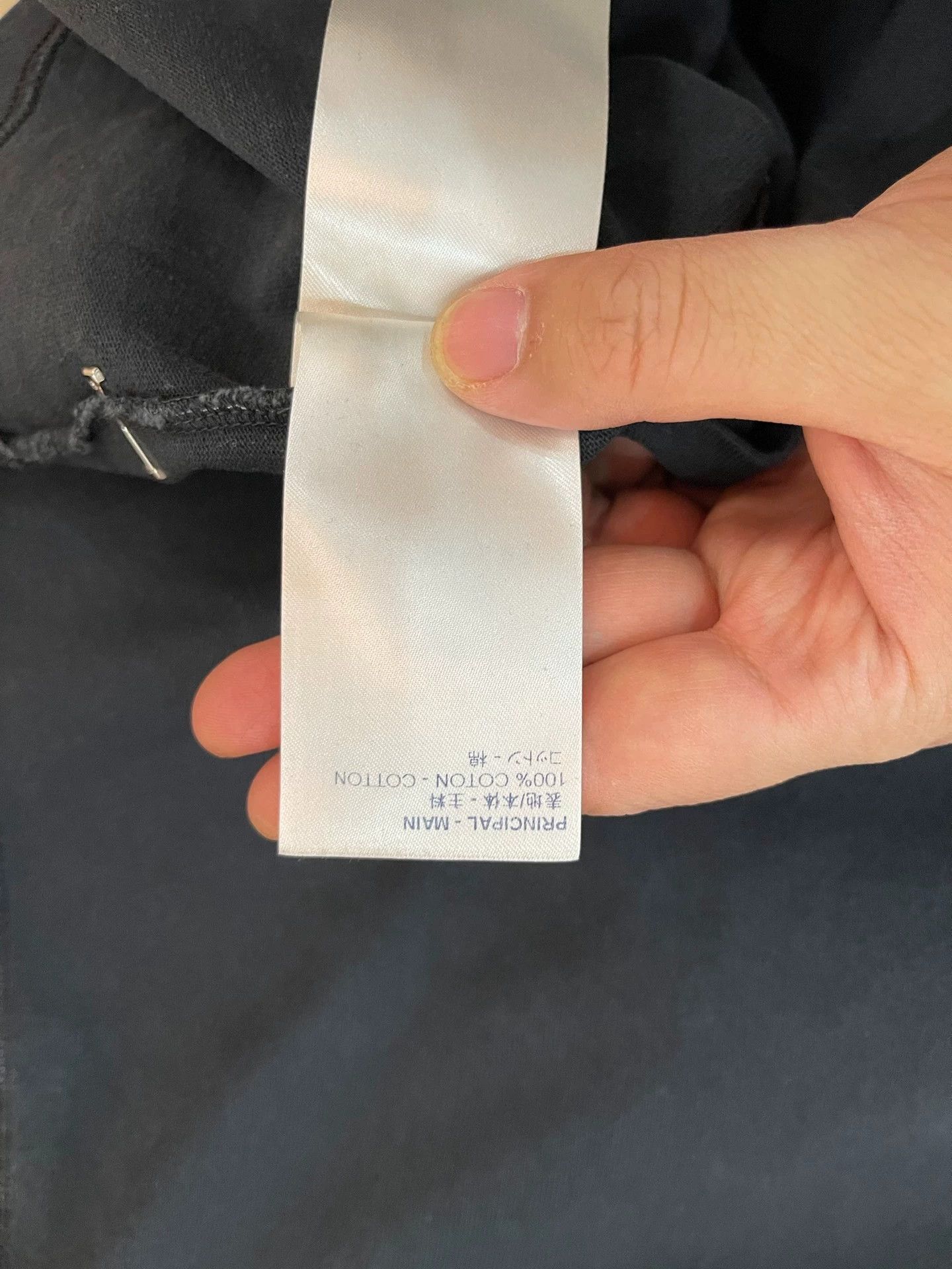 Louis Vuitton LV Dark Gray Classic T - shirt M (New, Authentic) Size US M / EU 48-50 / 2 - 4 Thumbnail