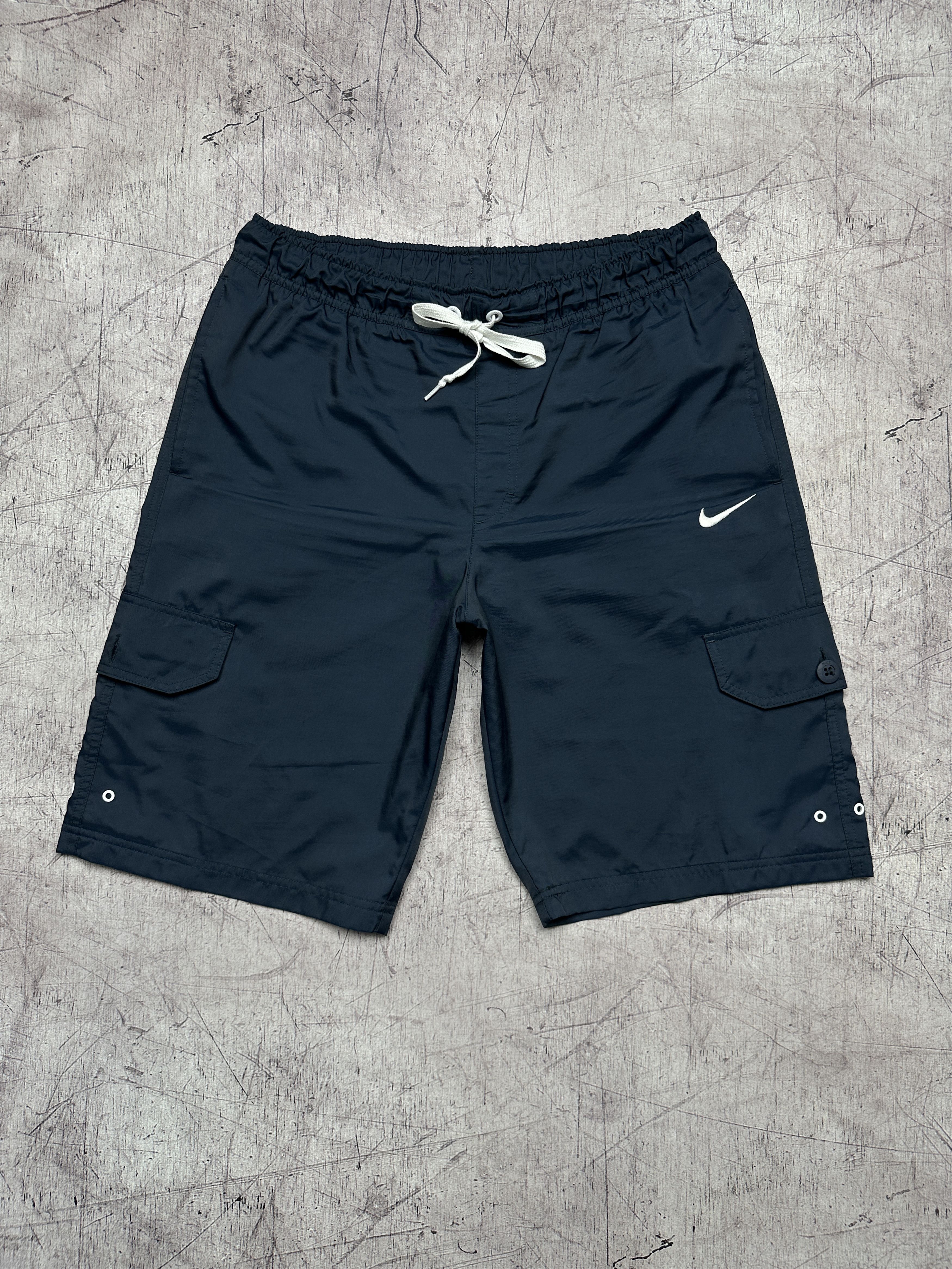 Nike Nike Mens Nylon Cargo Shorts Size US 32 / EU 48 - 1 Thumbnail