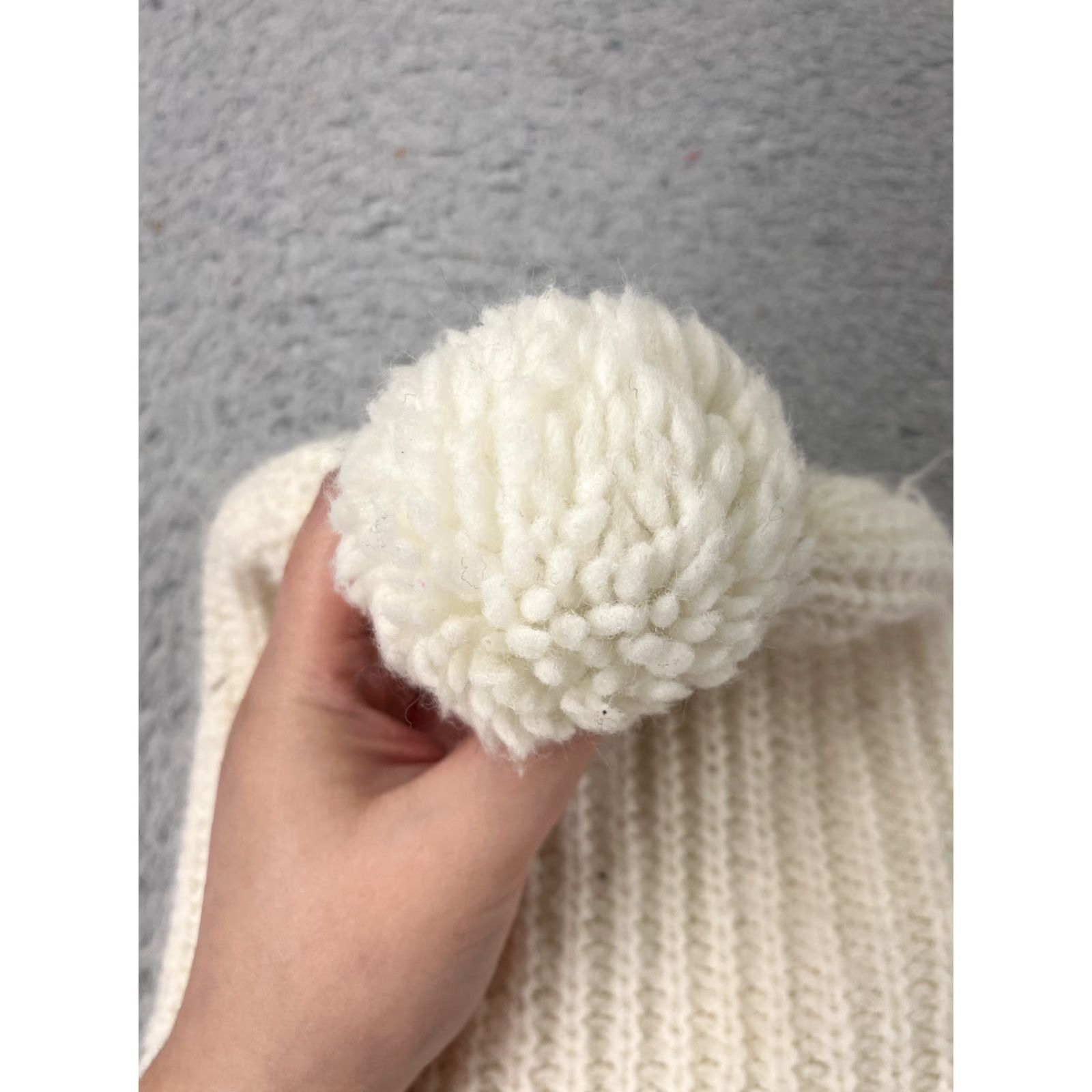 Vintage Beanie Toque Hat Women One Size White Acrylic Knit Winter Ski Womens Size ONE SIZE - 2 Thumbnail