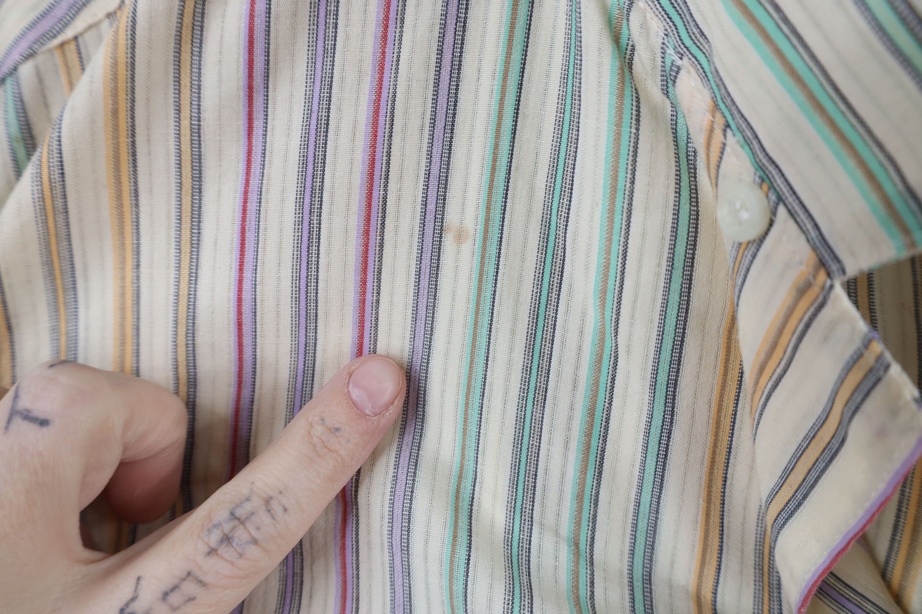 Vintage Vintage 70s Streetwear Collar Rainbow Striped Button Shirt Size US L / EU 52-54 / 3 - 8 Thumbnail