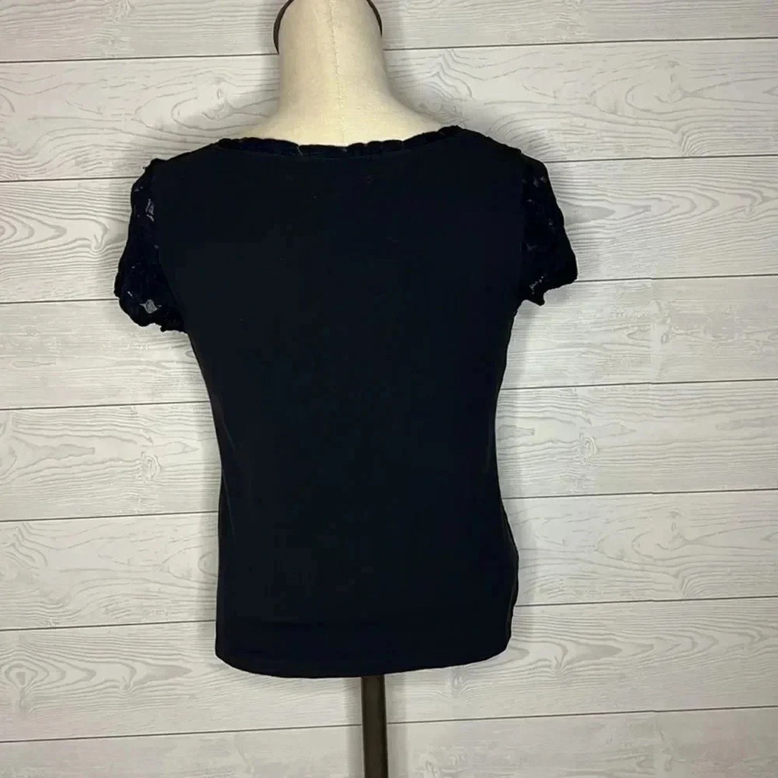 Hollister Hollister black short sleeve top with lace front Size XS Size XS / US 0-2 / IT 36-38 - 4 Thumbnail