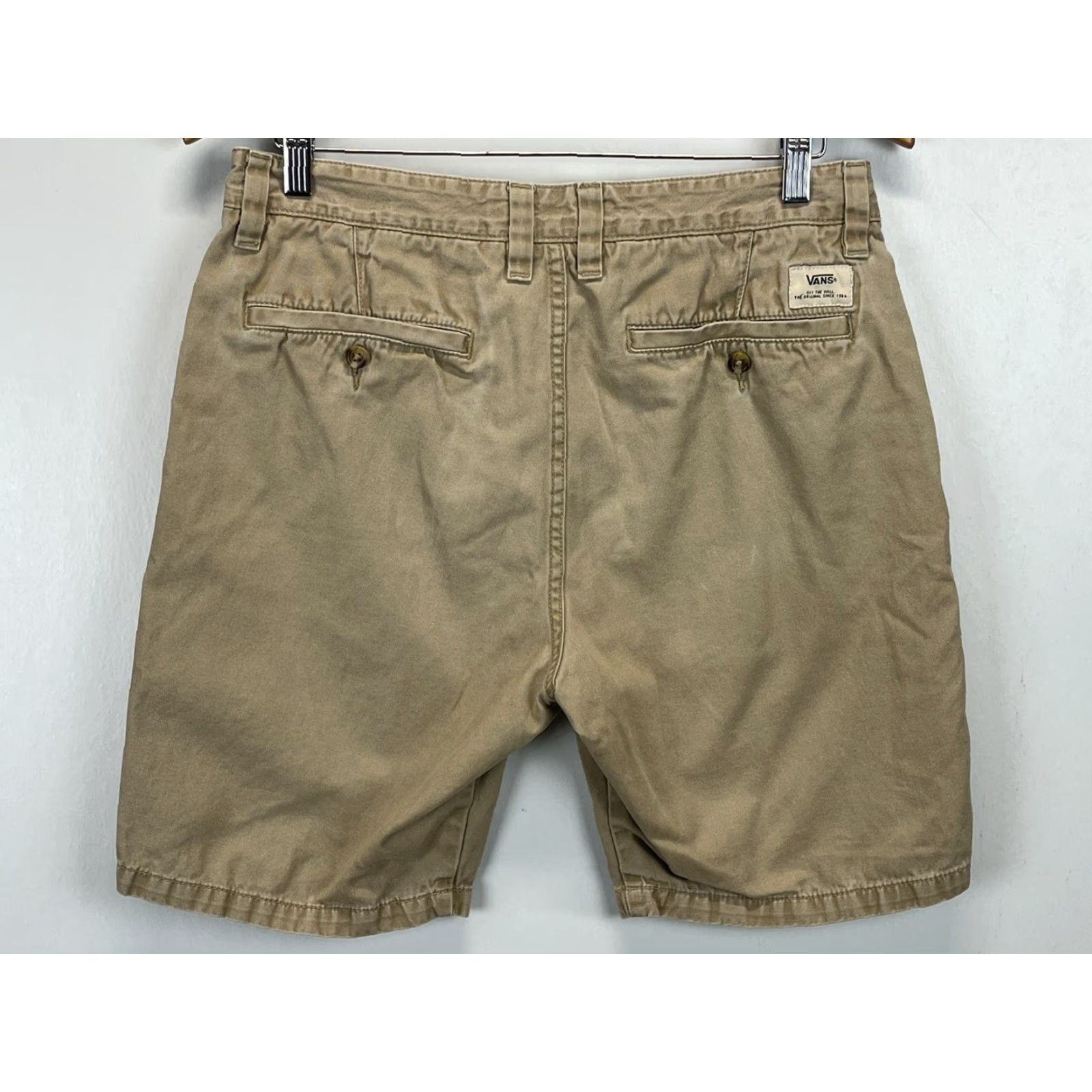 Vans VANS Mens Chino Shorts Sz 32 GUC Regular Men Size 32 Tan Color Style Chino GUC Vans Mens Shorts Sz 32 Chino Tan Size US 32 / EU 48 - 2 Thumbnail