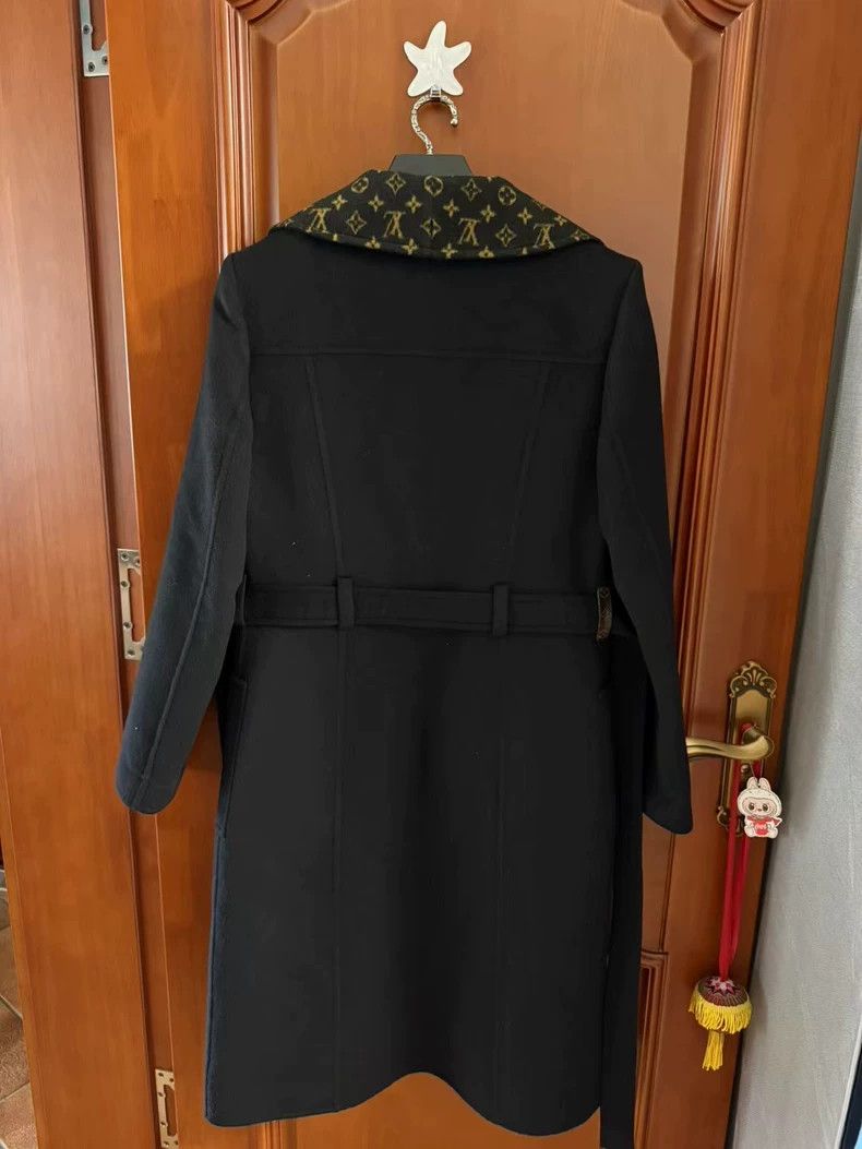 Louis Vuitton Louis Vuitton Full print woolen overcoat Size XS / US 0-2 / IT 36-38 - 2 Thumbnail