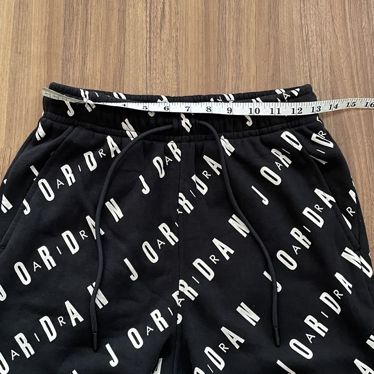 Jordan Brand Nike Air Jordan Sweatpants All Over Print Jogger Pants Size US 26 / EU 42 - 3 Thumbnail